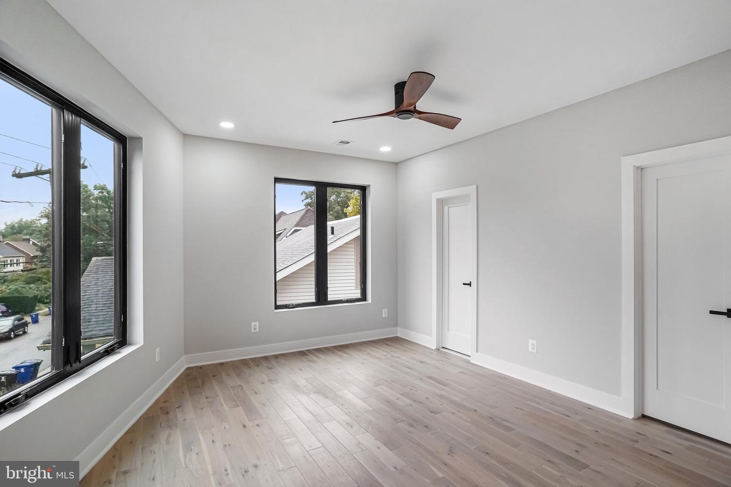 3500 7TH ST N, ARLINGTON, Virginia 22201, 6 Bedrooms Bedrooms, ,5 BathroomsBathrooms,Residential,For sale,3500 7TH ST N,VAAR2063868 MLS # VAAR2063868