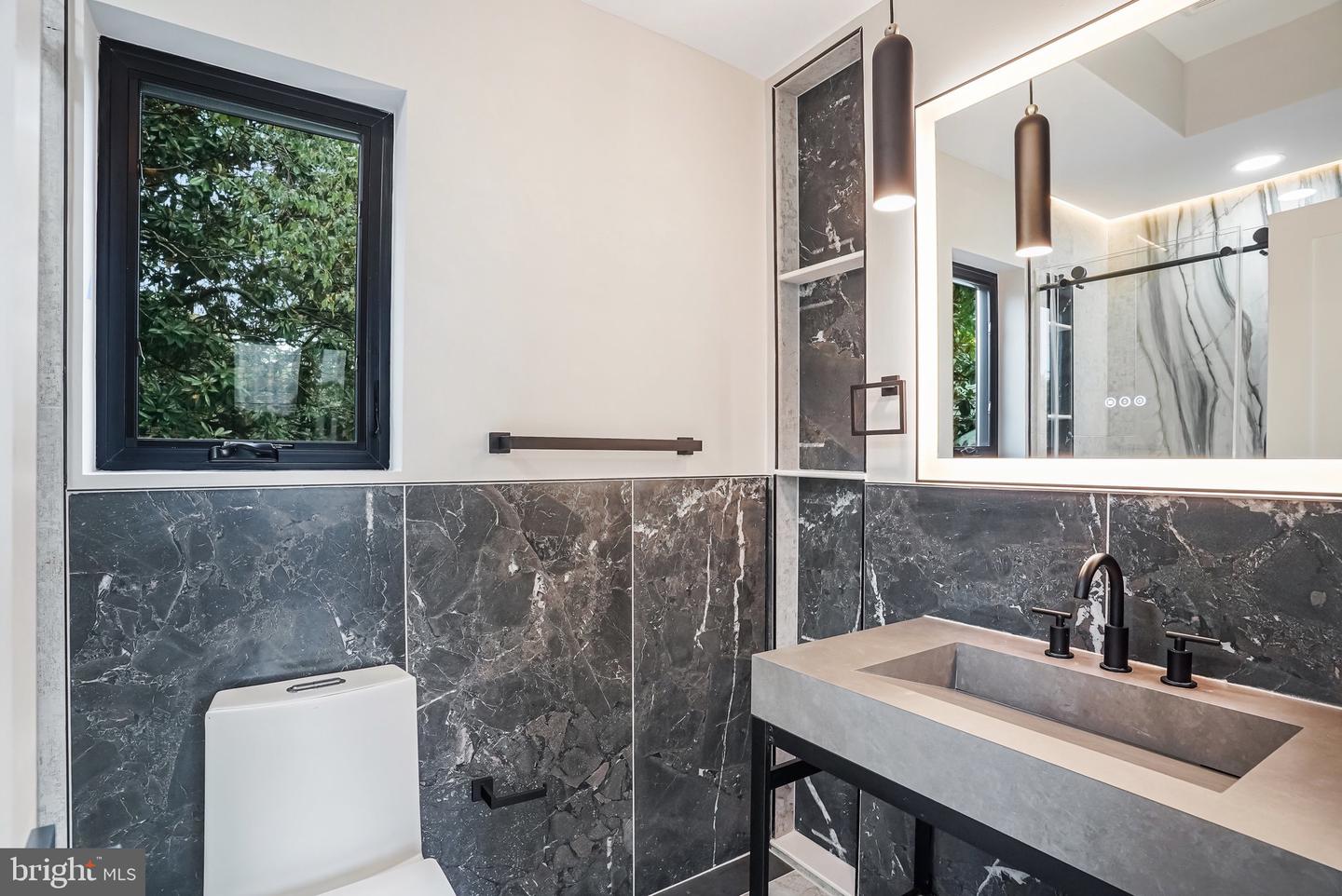 3500 7TH ST N, ARLINGTON, Virginia 22201, 6 Bedrooms Bedrooms, ,5 BathroomsBathrooms,Residential,For sale,3500 7TH ST N,VAAR2063868 MLS # VAAR2063868