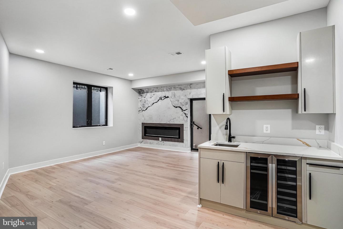 3500 7TH ST N, ARLINGTON, Virginia 22201, 6 Bedrooms Bedrooms, ,5 BathroomsBathrooms,Residential,For sale,3500 7TH ST N,VAAR2063868 MLS # VAAR2063868