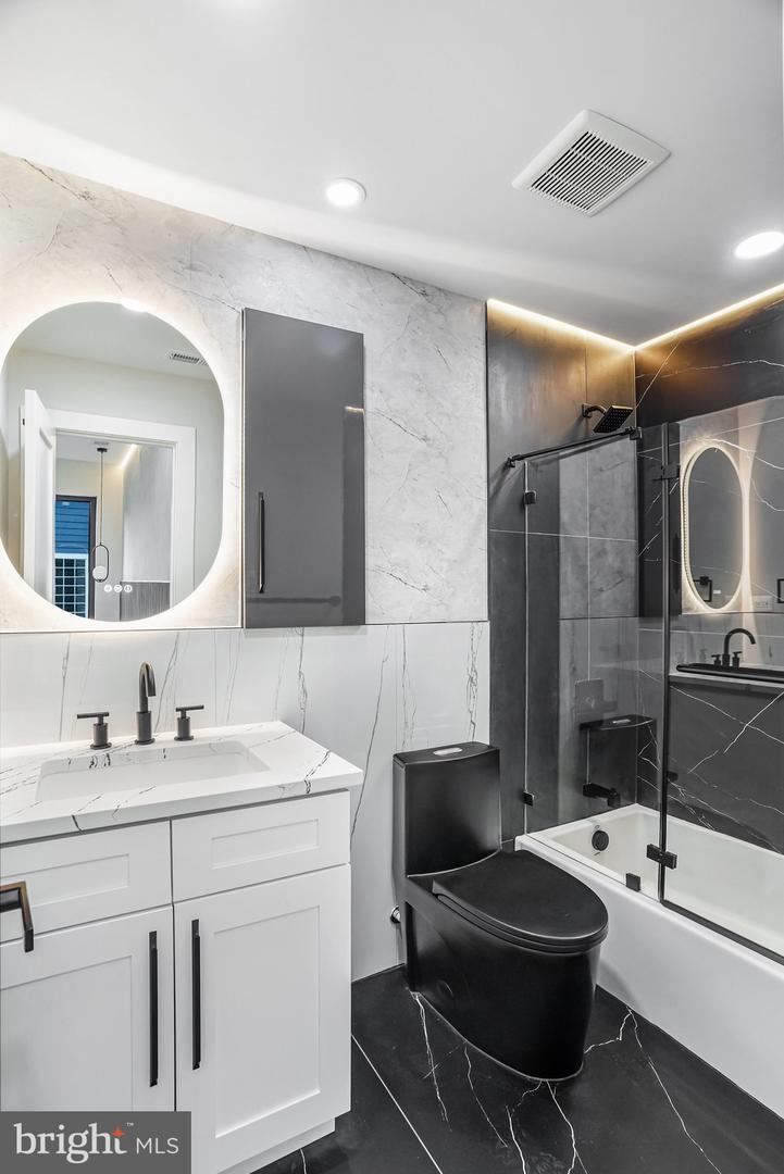 3500 7TH ST N, ARLINGTON, Virginia 22201, 6 Bedrooms Bedrooms, ,5 BathroomsBathrooms,Residential,For sale,3500 7TH ST N,VAAR2063868 MLS # VAAR2063868