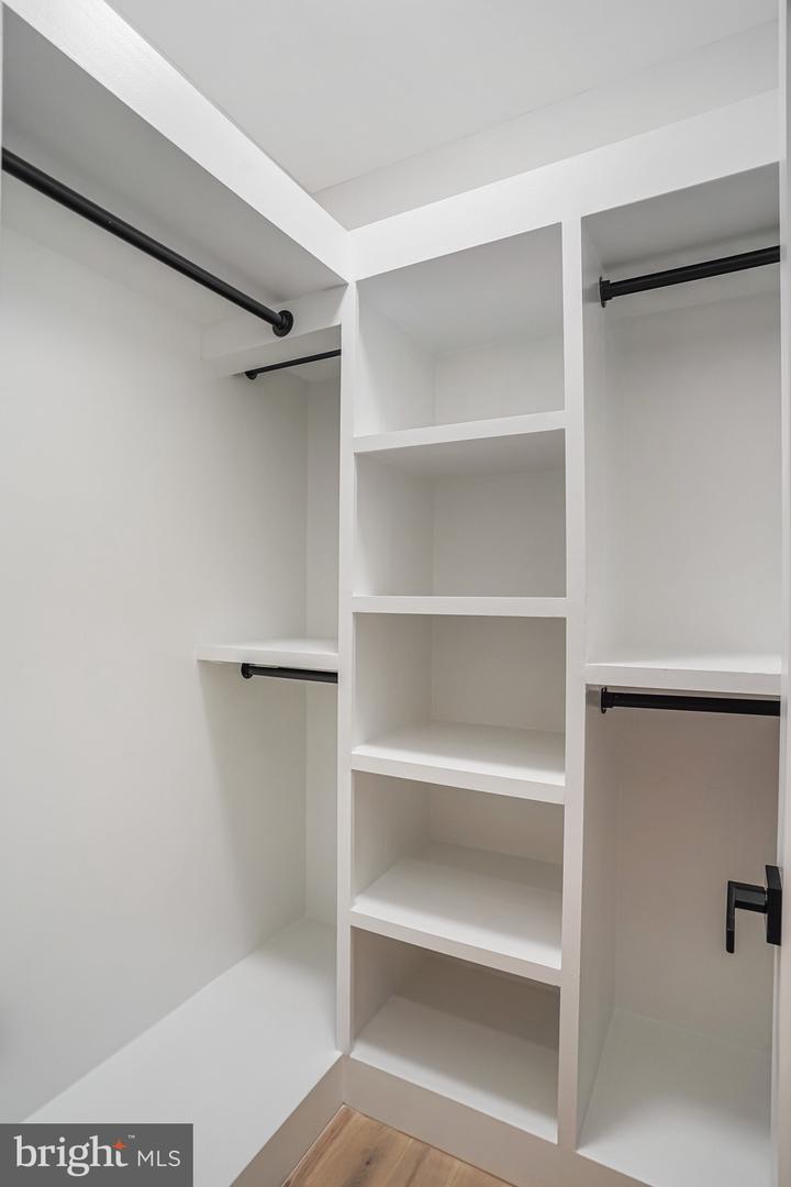 3500 7TH ST N, ARLINGTON, Virginia 22201, 6 Bedrooms Bedrooms, ,5 BathroomsBathrooms,Residential,For sale,3500 7TH ST N,VAAR2063868 MLS # VAAR2063868