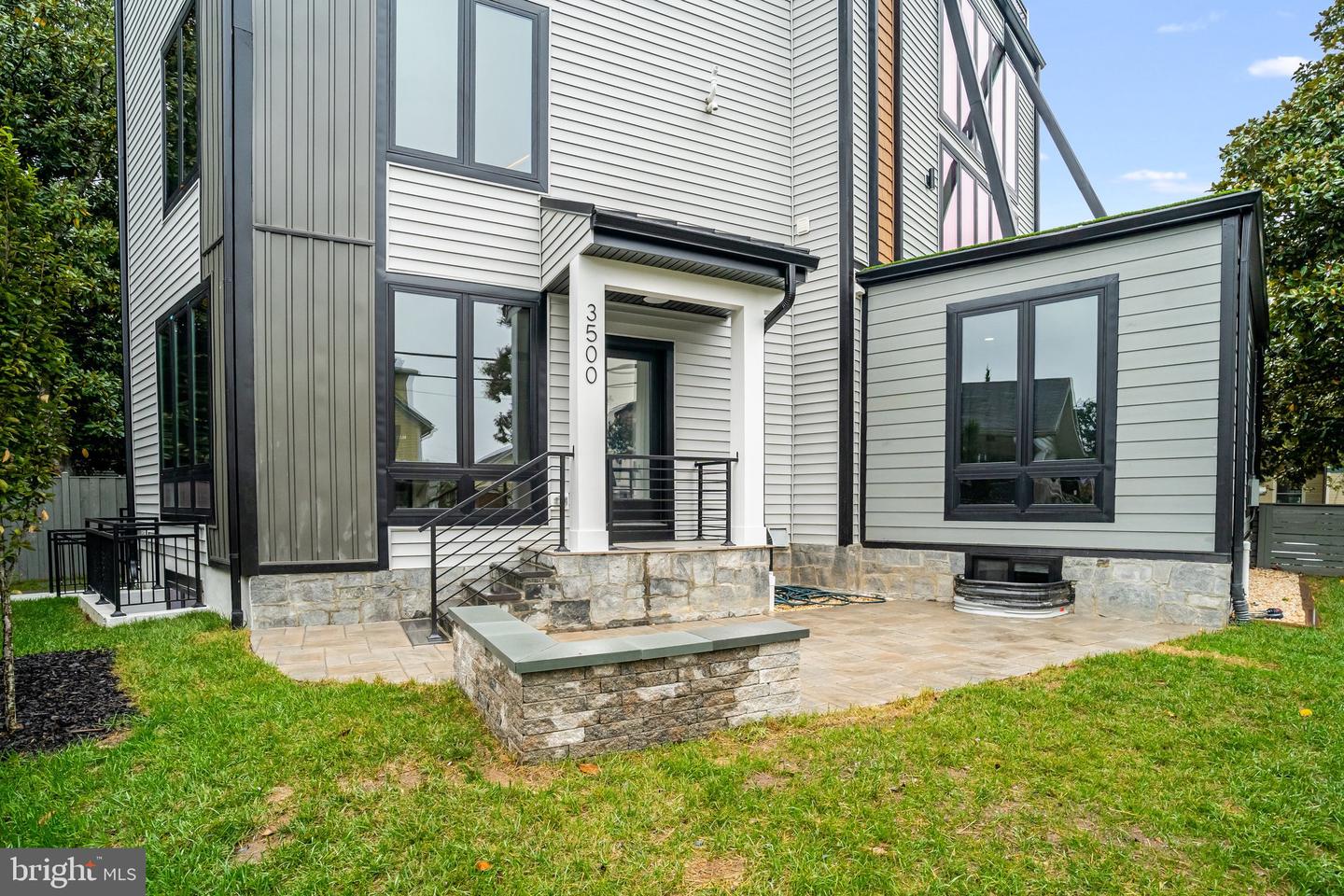 3500 7TH ST N, ARLINGTON, Virginia 22201, 6 Bedrooms Bedrooms, ,5 BathroomsBathrooms,Residential,For sale,3500 7TH ST N,VAAR2063868 MLS # VAAR2063868