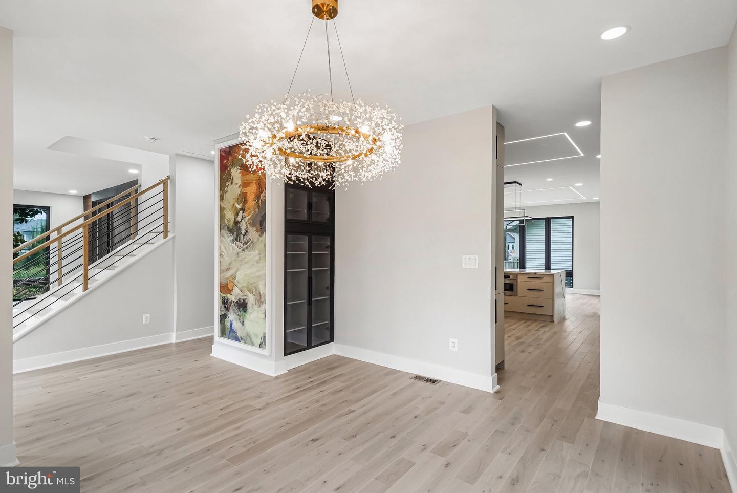 3500 7TH ST N, ARLINGTON, Virginia 22201, 6 Bedrooms Bedrooms, ,5 BathroomsBathrooms,Residential,For sale,3500 7TH ST N,VAAR2063868 MLS # VAAR2063868
