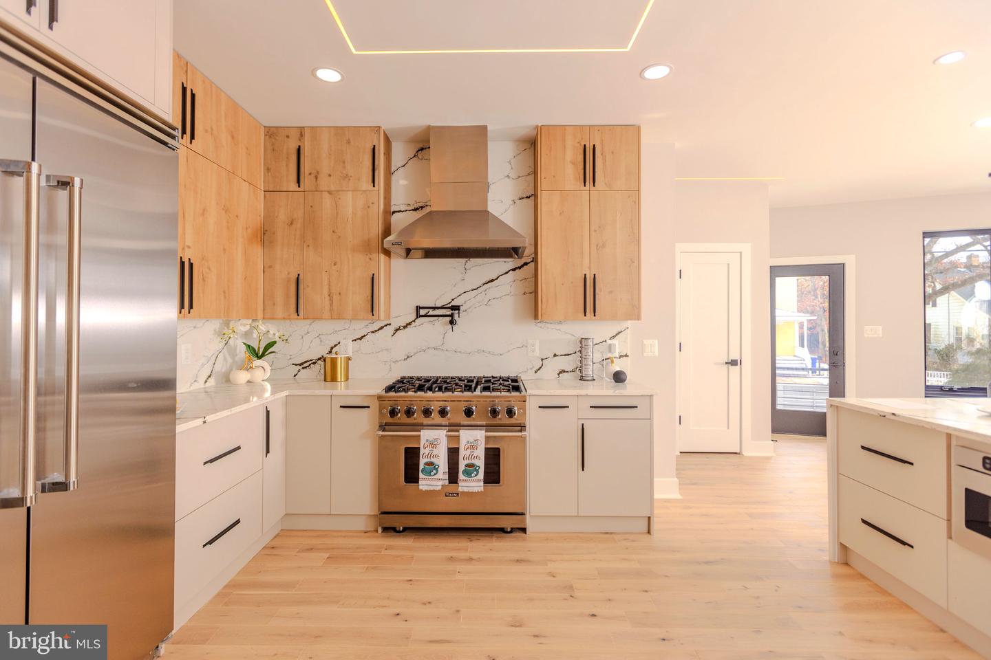 3500 7TH ST N, ARLINGTON, Virginia 22201, 6 Bedrooms Bedrooms, ,5 BathroomsBathrooms,Residential,For sale,3500 7TH ST N,VAAR2063868 MLS # VAAR2063868