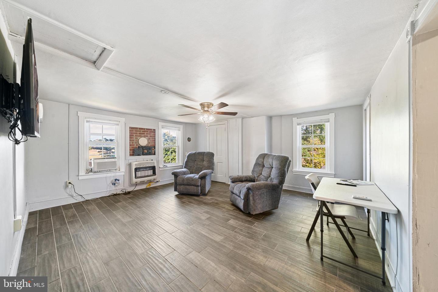 962 WADESVILLE RD, BERRYVILLE, Virginia 22611, 3 Bedrooms Bedrooms, 12 Rooms Rooms,2 BathroomsBathrooms,Residential,For sale,962 WADESVILLE RD,VACL2006076 MLS # VACL2006076