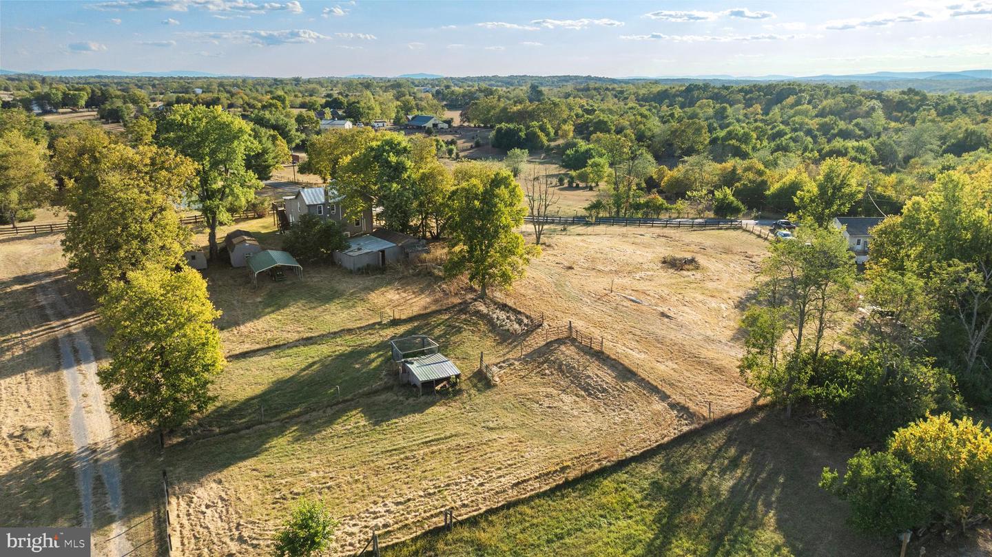 962 WADESVILLE RD, BERRYVILLE, Virginia 22611, 3 Bedrooms Bedrooms, 12 Rooms Rooms,2 BathroomsBathrooms,Residential,For sale,962 WADESVILLE RD,VACL2006076 MLS # VACL2006076