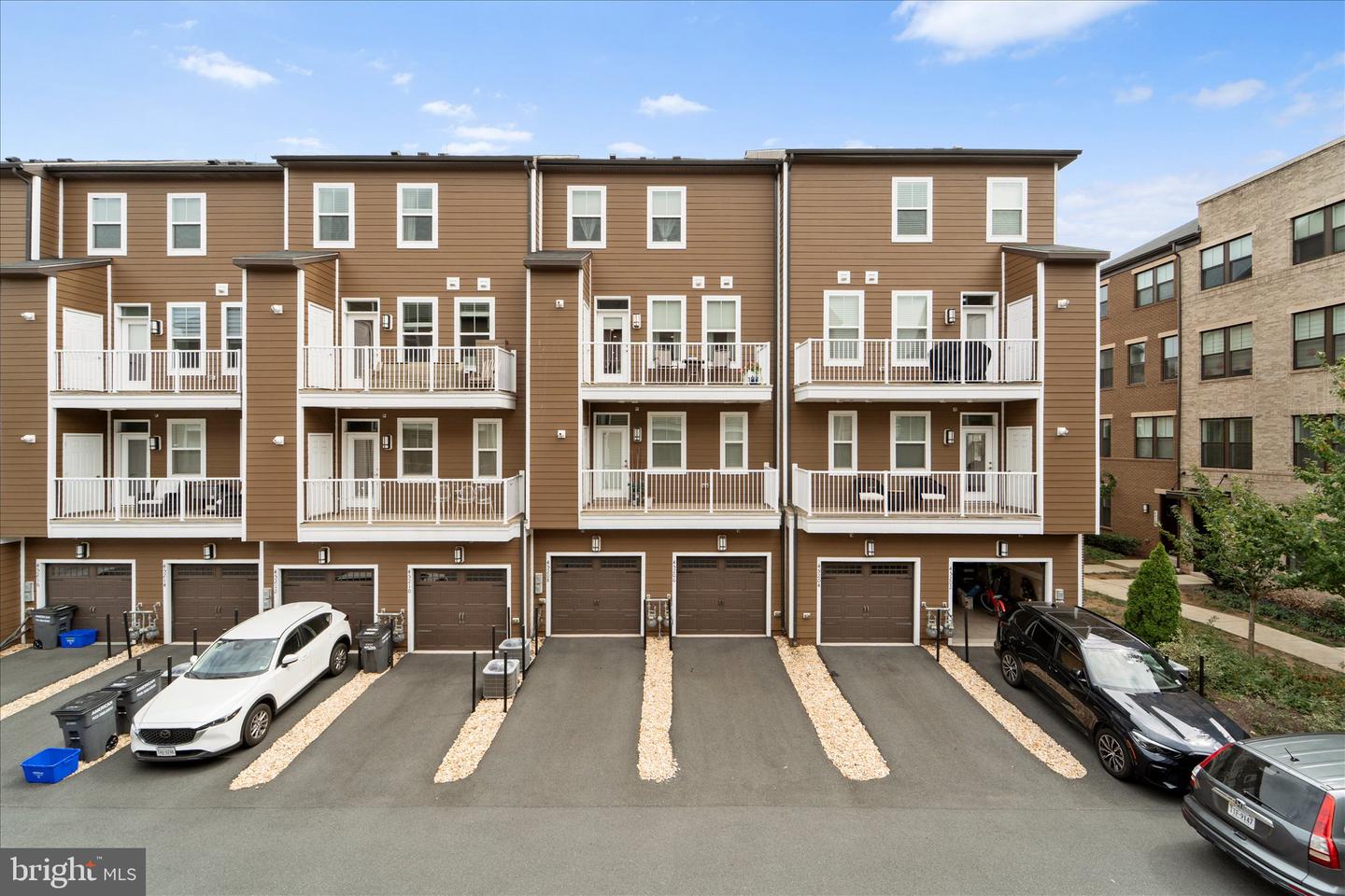 45206 LETTERMORE SQ, STERLING, Virginia 20166, 3 Bedrooms Bedrooms, ,2 BathroomsBathrooms,Residential,For sale,45206 LETTERMORE SQ,VALO2107102 MLS # VALO2107102