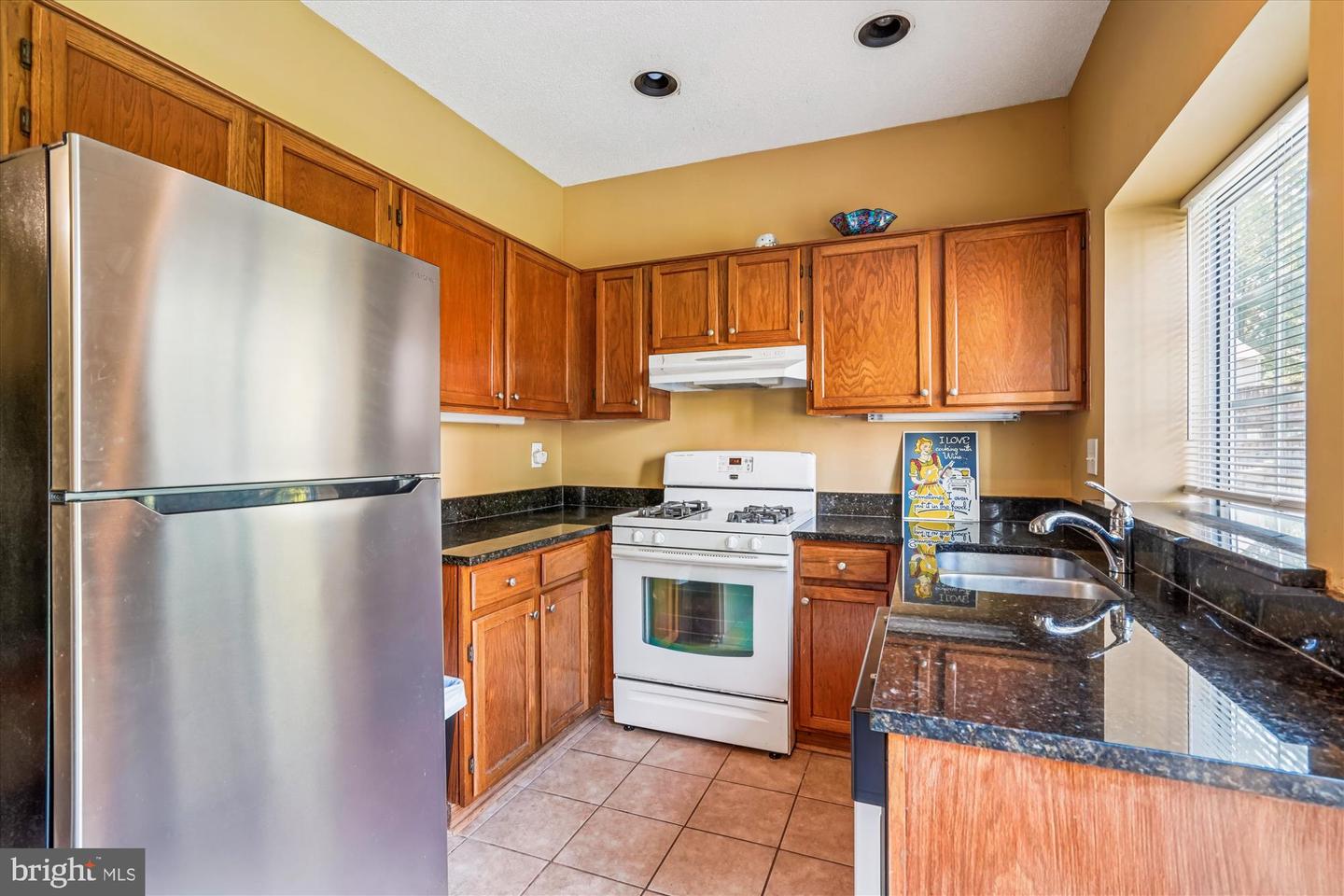 12150 WEDGEWAY CT, FAIRFAX, Virginia 22033, 2 Bedrooms Bedrooms, ,3 BathroomsBathrooms,Residential,For sale,12150 WEDGEWAY CT,VAFX2268206 MLS # VAFX2268206