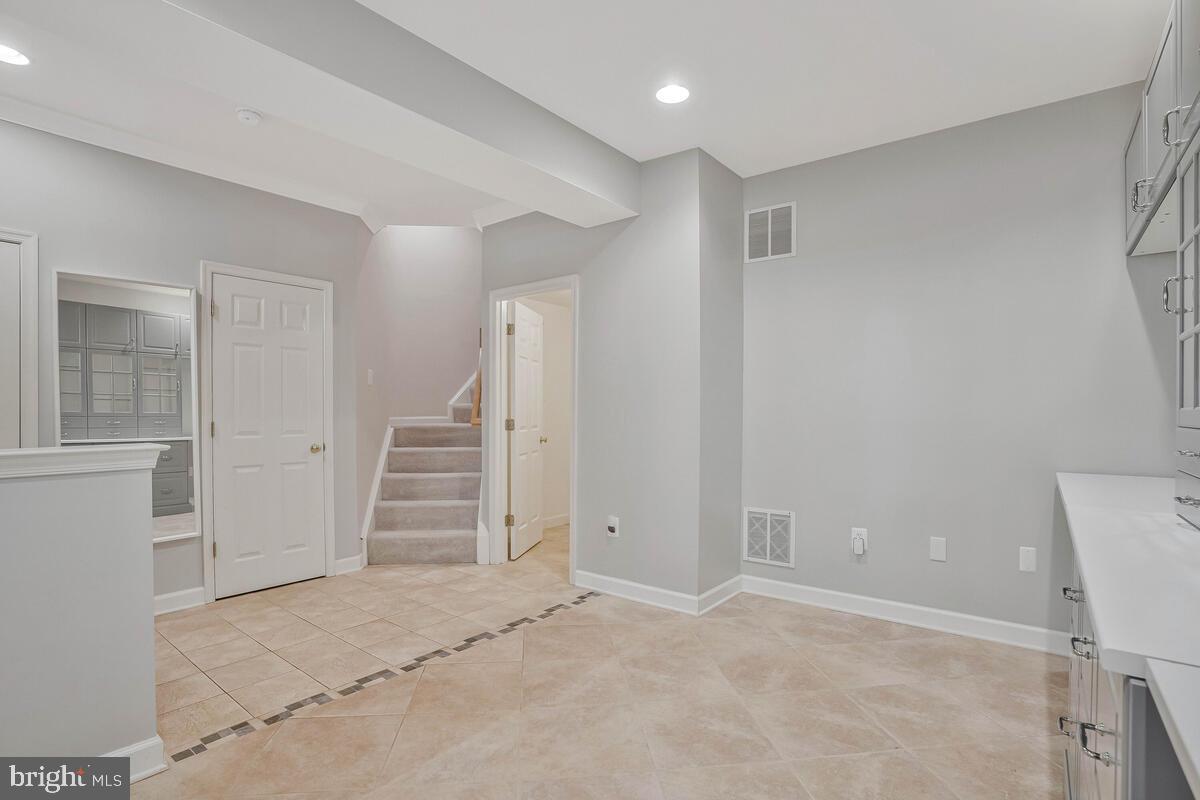 46220 WALPOLE TER, STERLING, Virginia 20165, 3 Bedrooms Bedrooms, ,2 BathroomsBathrooms,Residential,For sale,46220 WALPOLE TER,VALO2107196 MLS # VALO2107196
