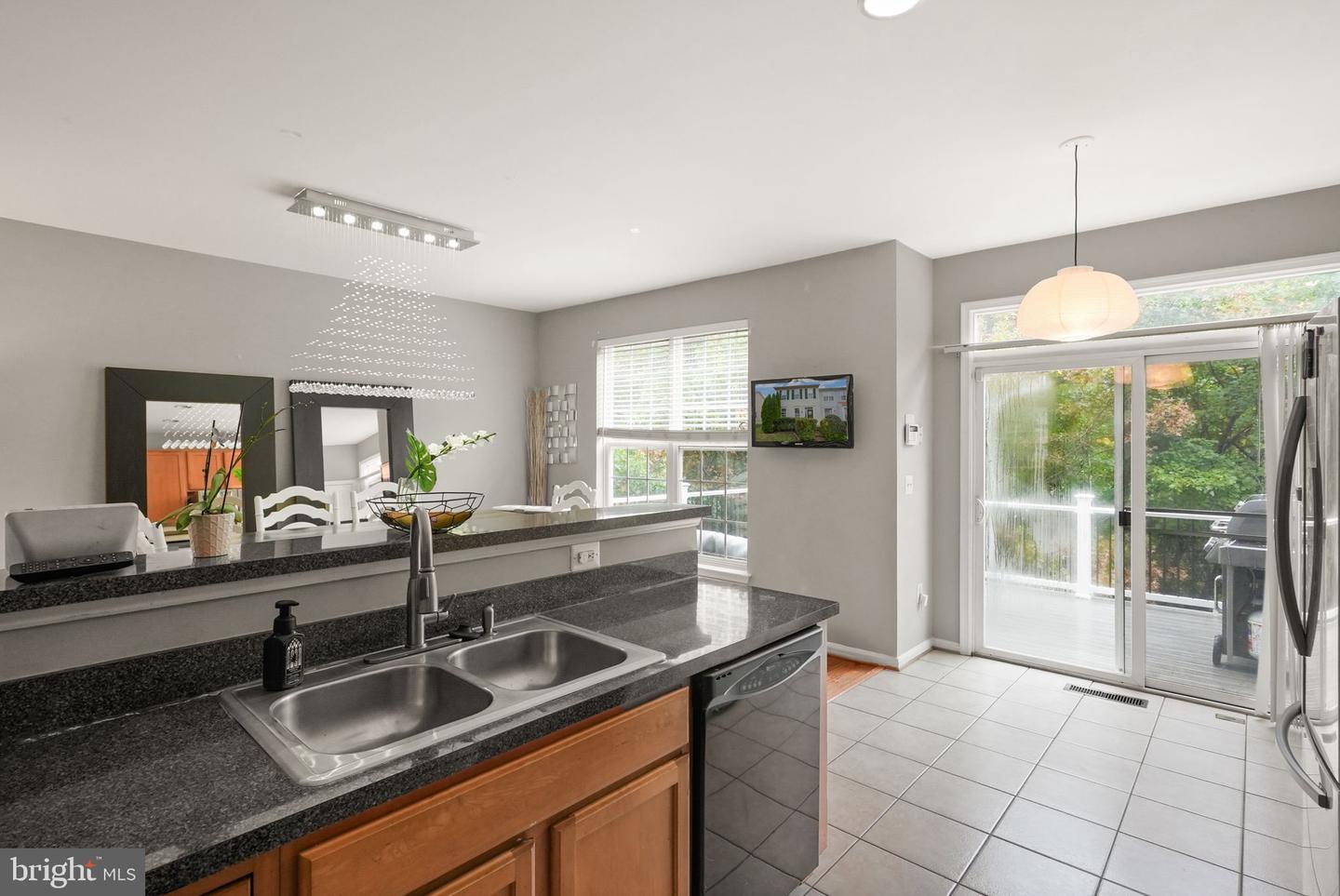 15670 MENDOZA LN, WOODBRIDGE, Virginia 22191, 3 Bedrooms Bedrooms, ,3 BathroomsBathrooms,Residential,For sale,15670 MENDOZA LN,VAPW2104360 MLS # VAPW2104360
