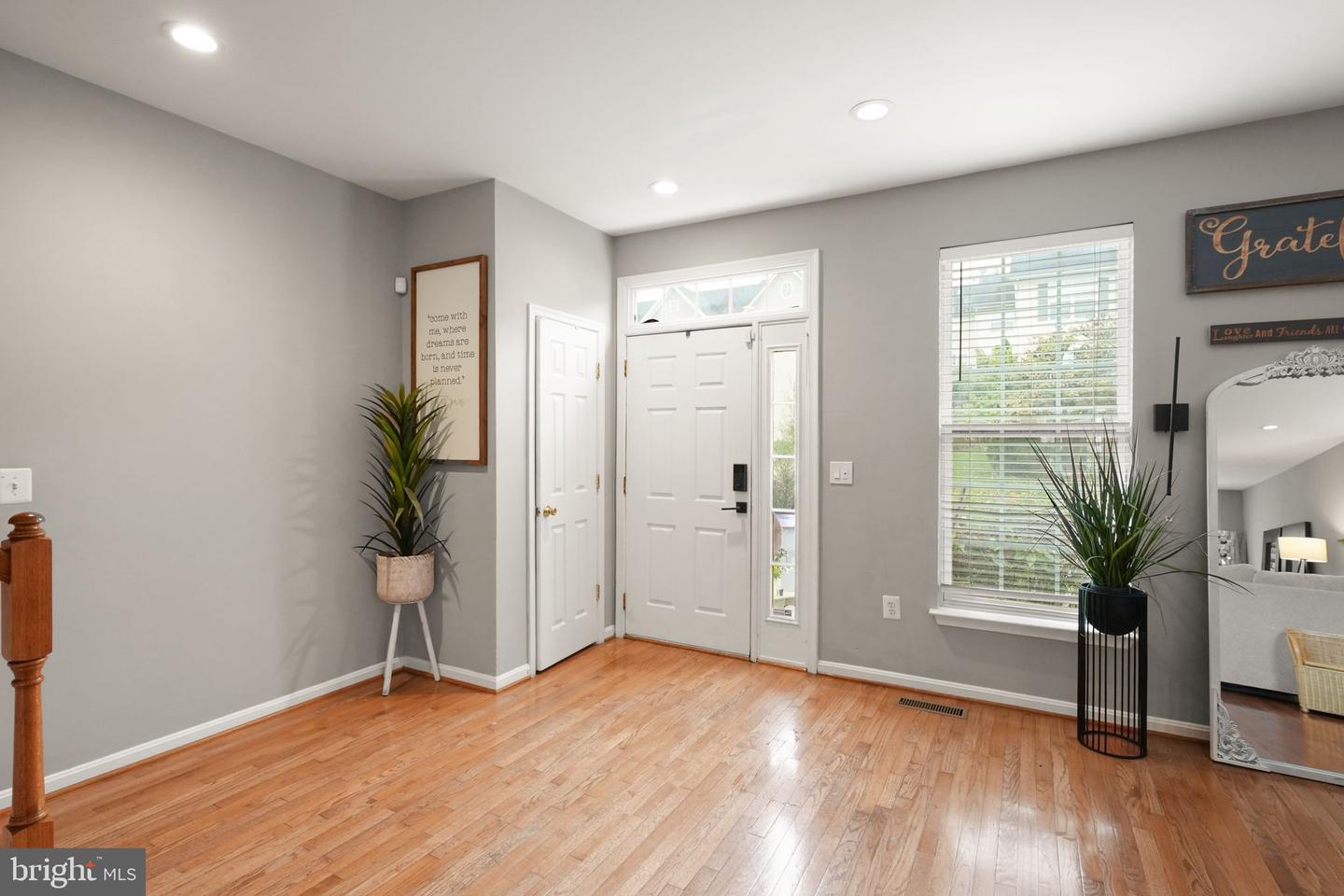 15670 MENDOZA LN, WOODBRIDGE, Virginia 22191, 3 Bedrooms Bedrooms, ,3 BathroomsBathrooms,Residential,For sale,15670 MENDOZA LN,VAPW2104360 MLS # VAPW2104360