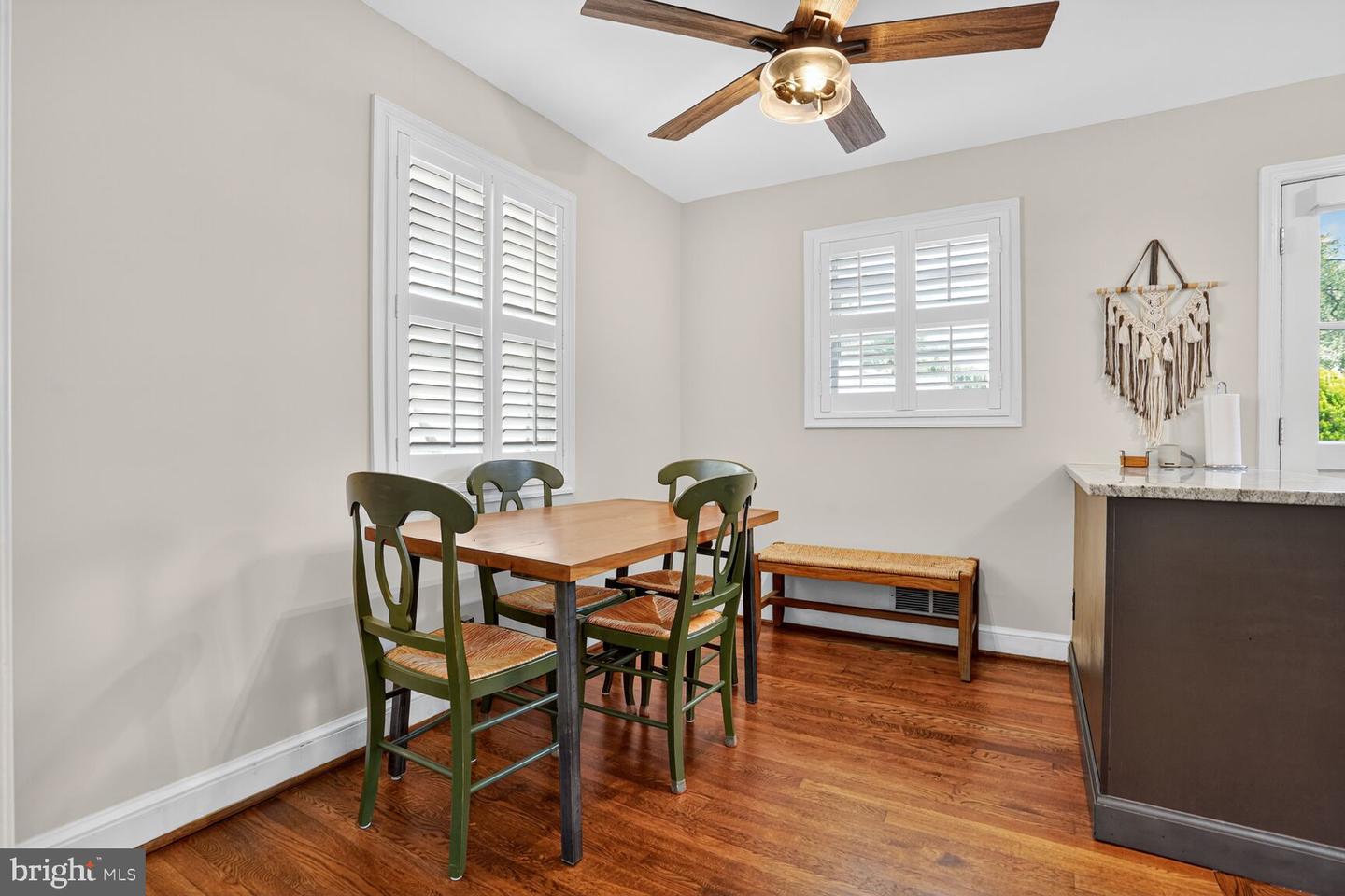 16 E MONROE AVE, ALEXANDRIA, Virginia 22301, 3 Bedrooms Bedrooms, ,2 BathroomsBathrooms,Residential,For sale,16 E MONROE AVE,VAAX2049926 MLS # VAAX2049926