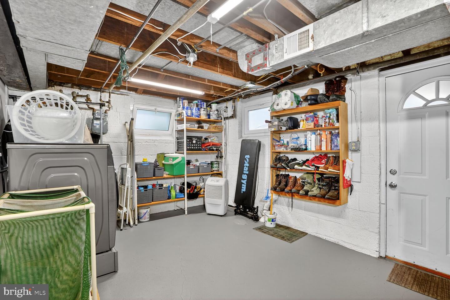 16 E MONROE AVE, ALEXANDRIA, Virginia 22301, 3 Bedrooms Bedrooms, ,2 BathroomsBathrooms,Residential,For sale,16 E MONROE AVE,VAAX2049926 MLS # VAAX2049926