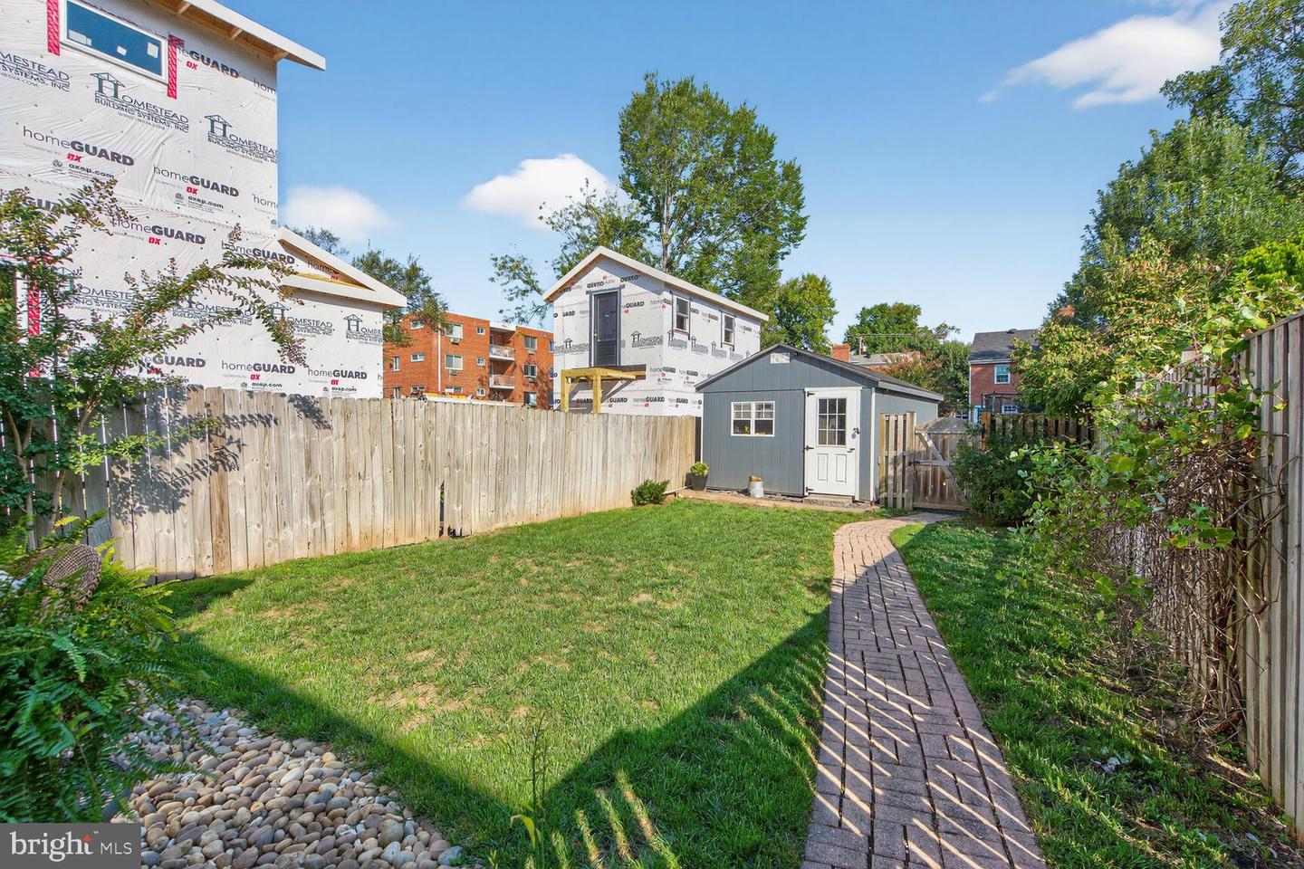 16 E MONROE AVE, ALEXANDRIA, Virginia 22301, 3 Bedrooms Bedrooms, ,2 BathroomsBathrooms,Residential,For sale,16 E MONROE AVE,VAAX2049926 MLS # VAAX2049926