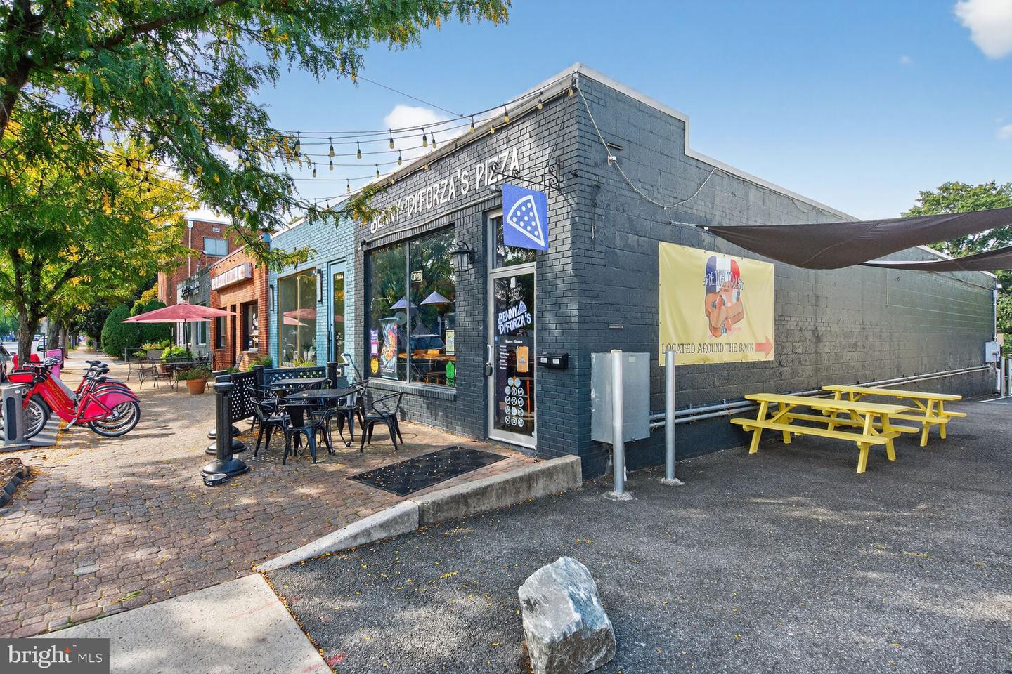 16 E MONROE AVE, ALEXANDRIA, Virginia 22301, 3 Bedrooms Bedrooms, ,2 BathroomsBathrooms,Residential,For sale,16 E MONROE AVE,VAAX2049926 MLS # VAAX2049926