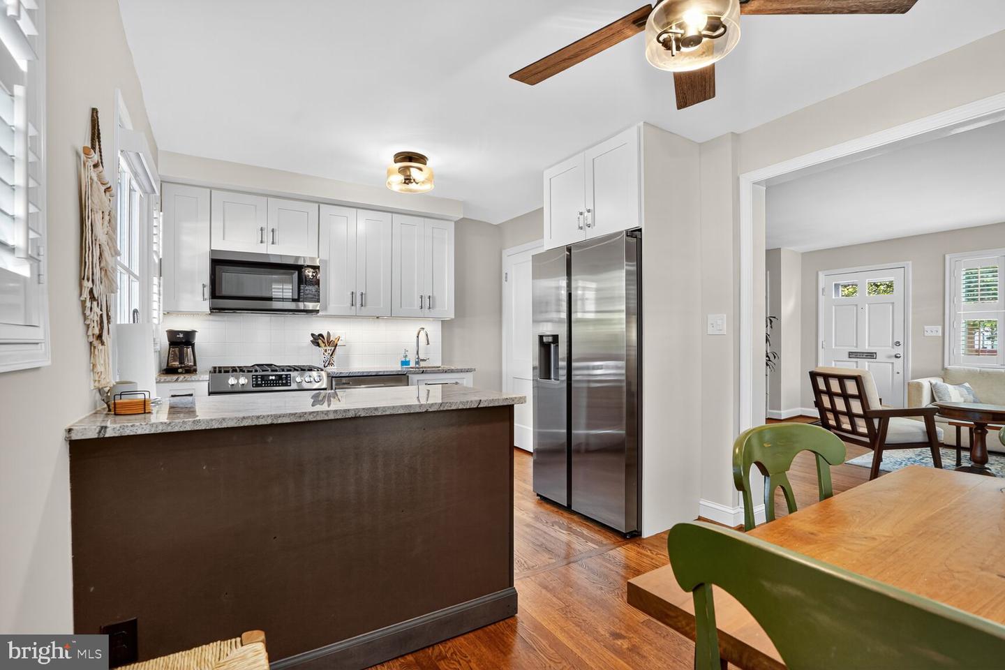 16 E MONROE AVE, ALEXANDRIA, Virginia 22301, 3 Bedrooms Bedrooms, ,2 BathroomsBathrooms,Residential,For sale,16 E MONROE AVE,VAAX2049926 MLS # VAAX2049926