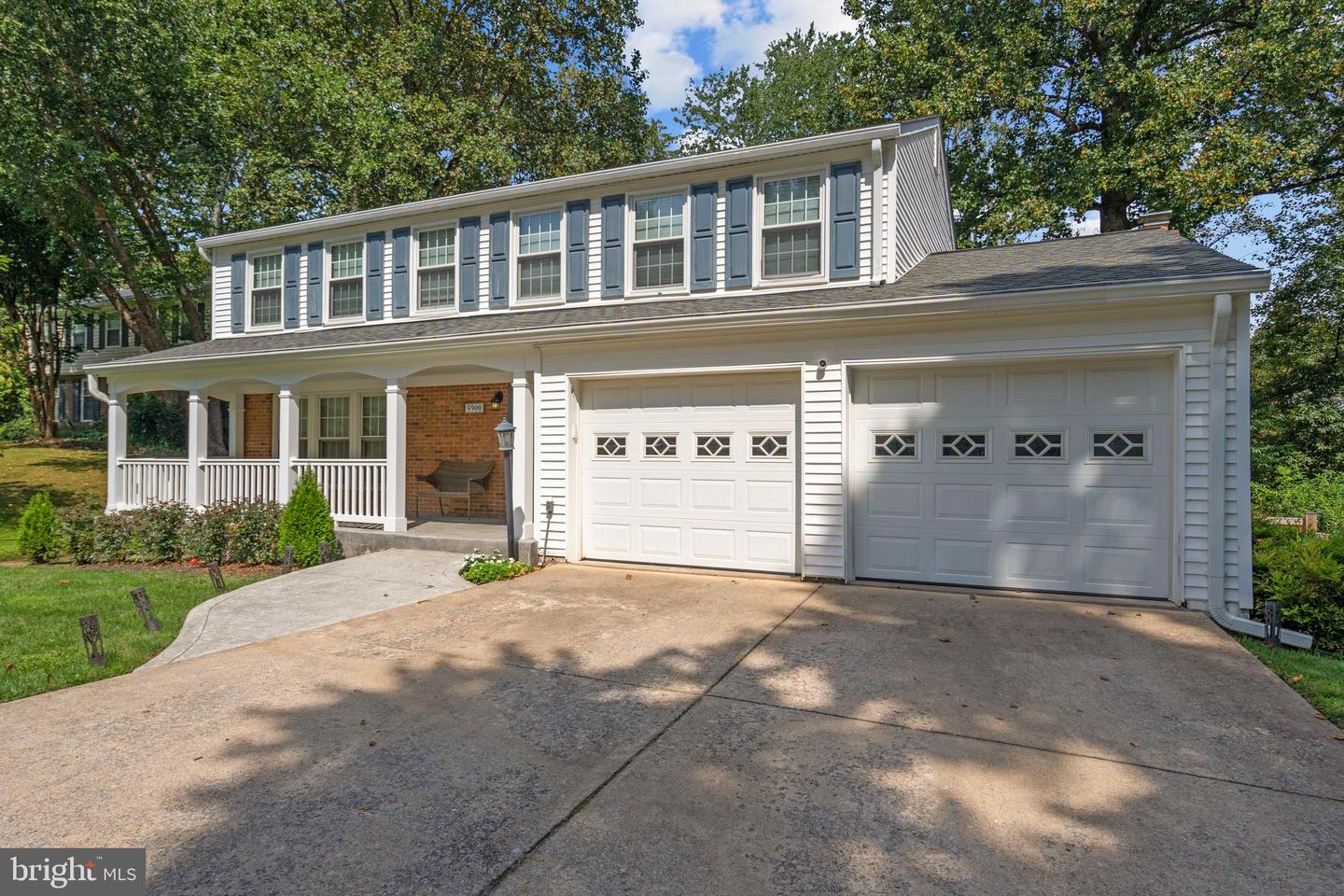5900 CARTERS OAK CT, BURKE, Virginia 22015, 4 Bedrooms Bedrooms, ,2 BathroomsBathrooms,Residential,For sale,5900 CARTERS OAK CT,VAFX2268174 MLS # VAFX2268174