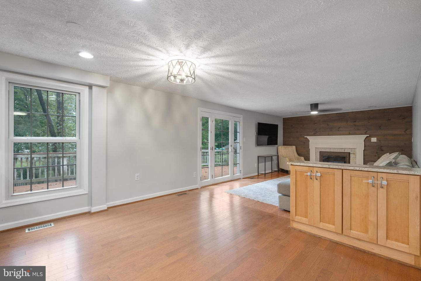 5900 CARTERS OAK CT, BURKE, Virginia 22015, 4 Bedrooms Bedrooms, ,2 BathroomsBathrooms,Residential,For sale,5900 CARTERS OAK CT,VAFX2268174 MLS # VAFX2268174