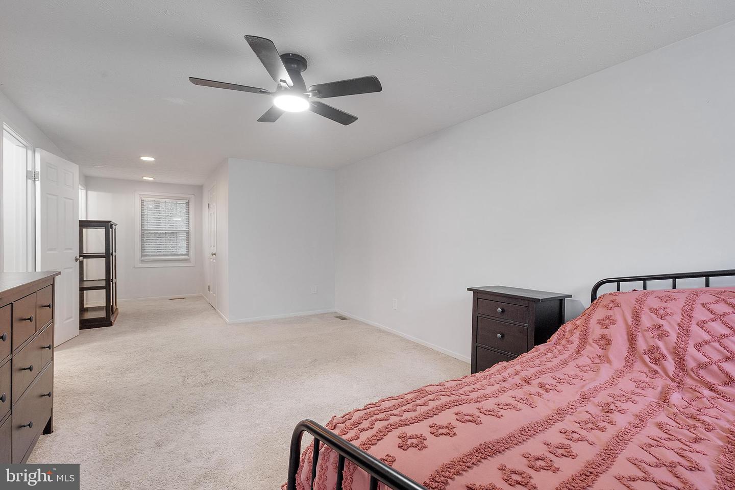 5900 CARTERS OAK CT, BURKE, Virginia 22015, 4 Bedrooms Bedrooms, ,2 BathroomsBathrooms,Residential,For sale,5900 CARTERS OAK CT,VAFX2268174 MLS # VAFX2268174