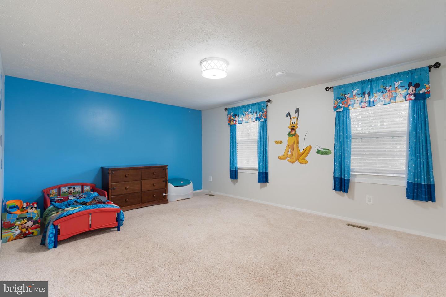 5900 CARTERS OAK CT, BURKE, Virginia 22015, 4 Bedrooms Bedrooms, ,2 BathroomsBathrooms,Residential,For sale,5900 CARTERS OAK CT,VAFX2268174 MLS # VAFX2268174