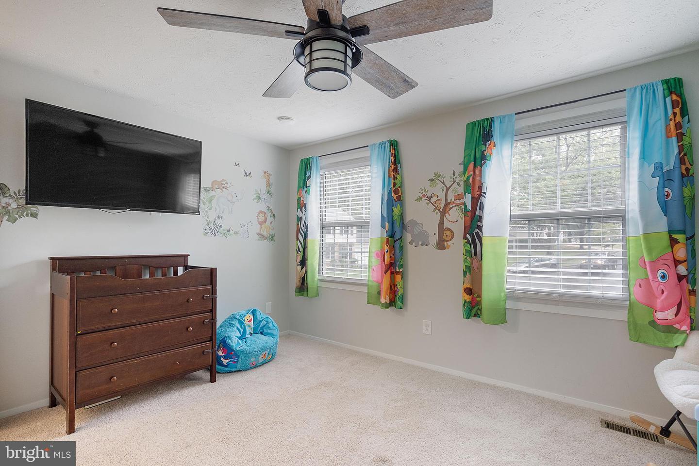 5900 CARTERS OAK CT, BURKE, Virginia 22015, 4 Bedrooms Bedrooms, ,2 BathroomsBathrooms,Residential,For sale,5900 CARTERS OAK CT,VAFX2268174 MLS # VAFX2268174