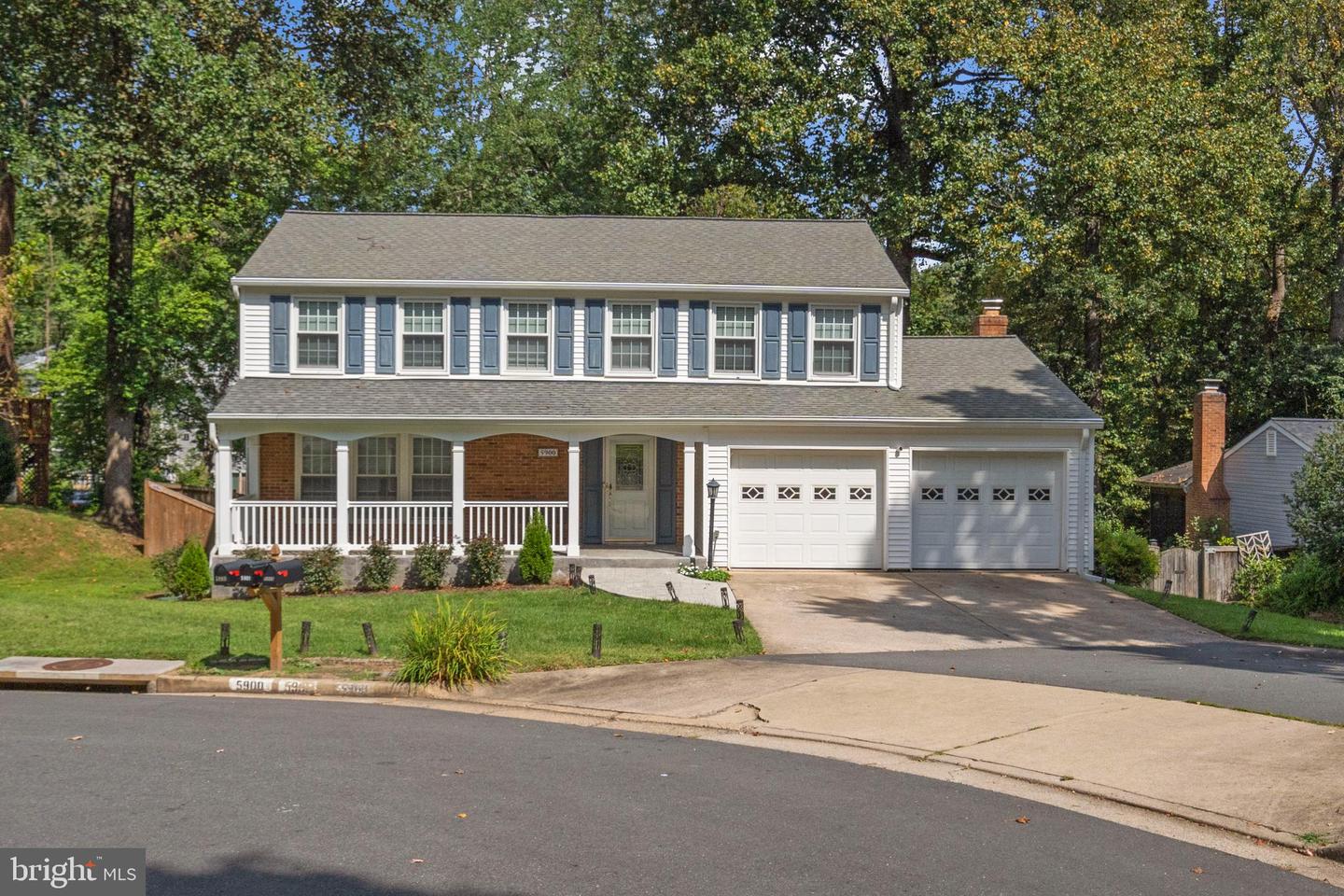 5900 CARTERS OAK CT, BURKE, Virginia 22015, 4 Bedrooms Bedrooms, ,2 BathroomsBathrooms,Residential,For sale,5900 CARTERS OAK CT,VAFX2268174 MLS # VAFX2268174