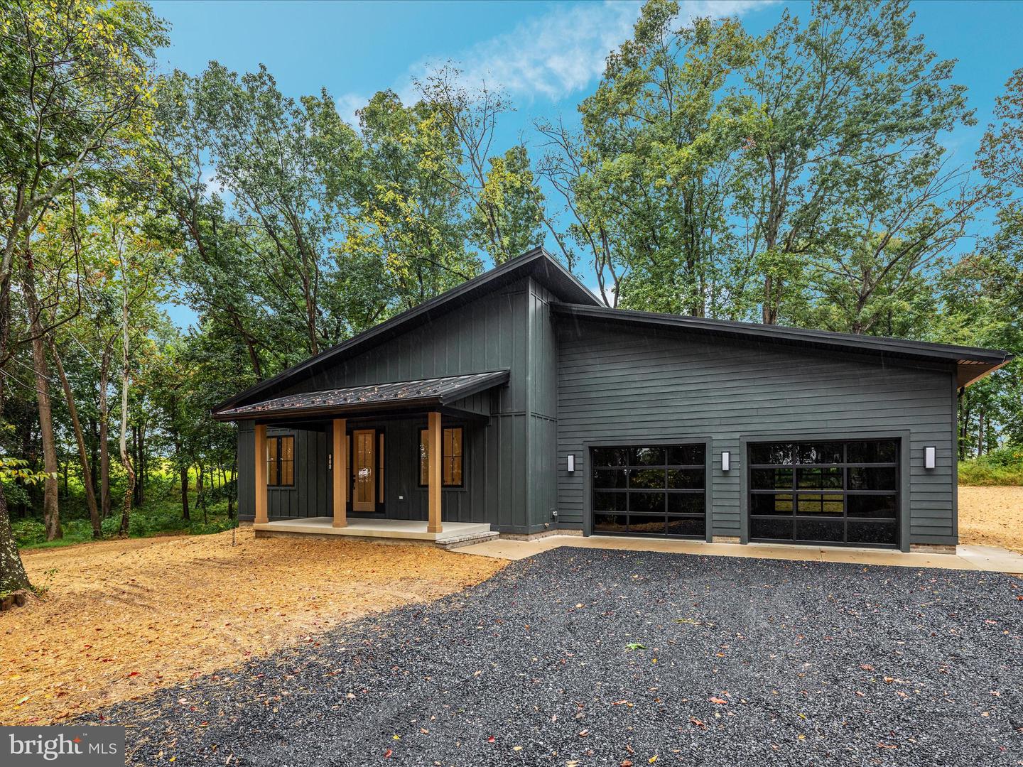 126 CHICKADEE CT, WOODSTOCK, Virginia 22664, 2 Bedrooms Bedrooms, ,2 BathroomsBathrooms,Residential,For sale,126 CHICKADEE CT,VASH2012578 MLS # VASH2012578