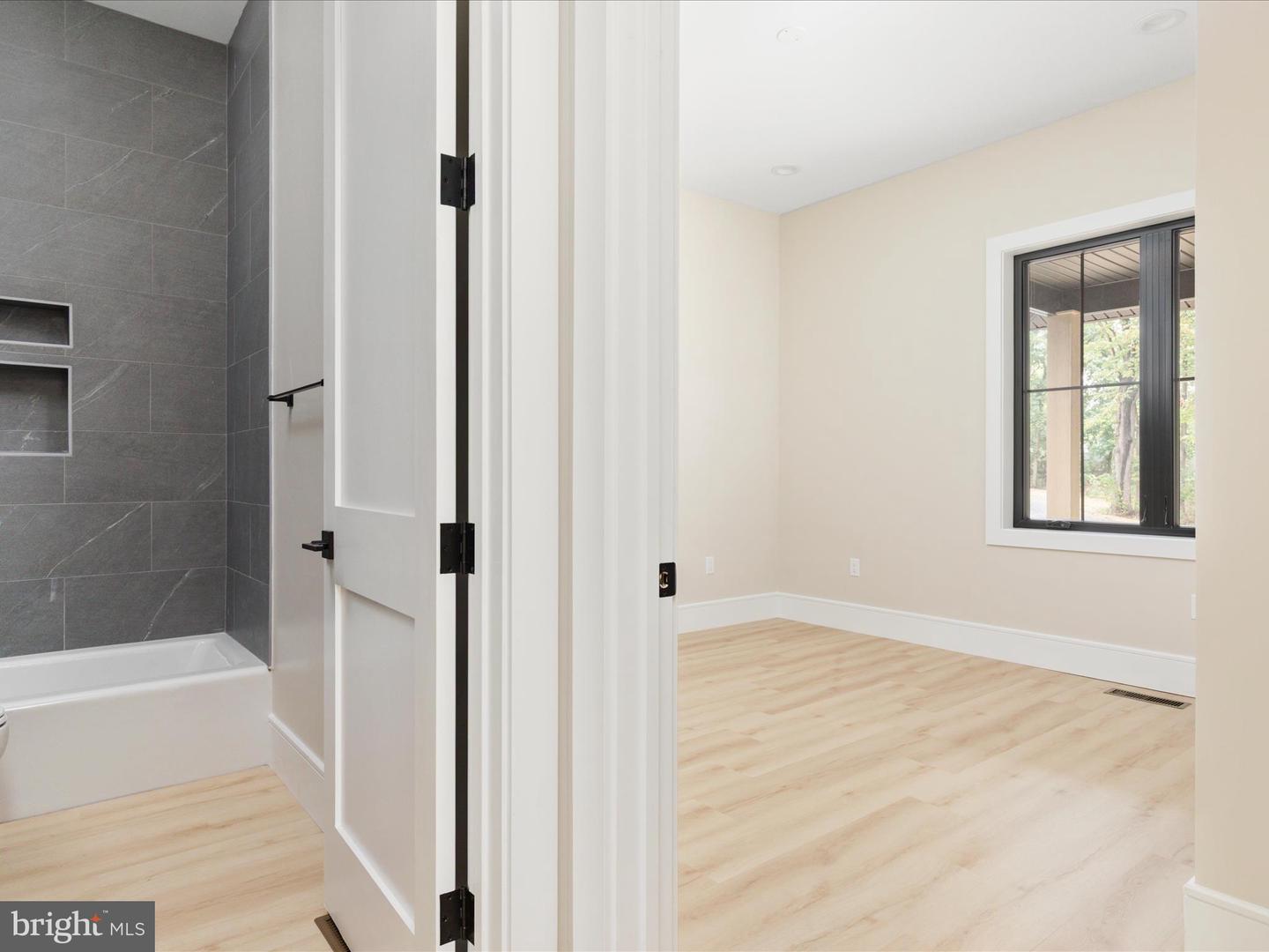 126 CHICKADEE CT, WOODSTOCK, Virginia 22664, 2 Bedrooms Bedrooms, ,2 BathroomsBathrooms,Residential,For sale,126 CHICKADEE CT,VASH2012578 MLS # VASH2012578