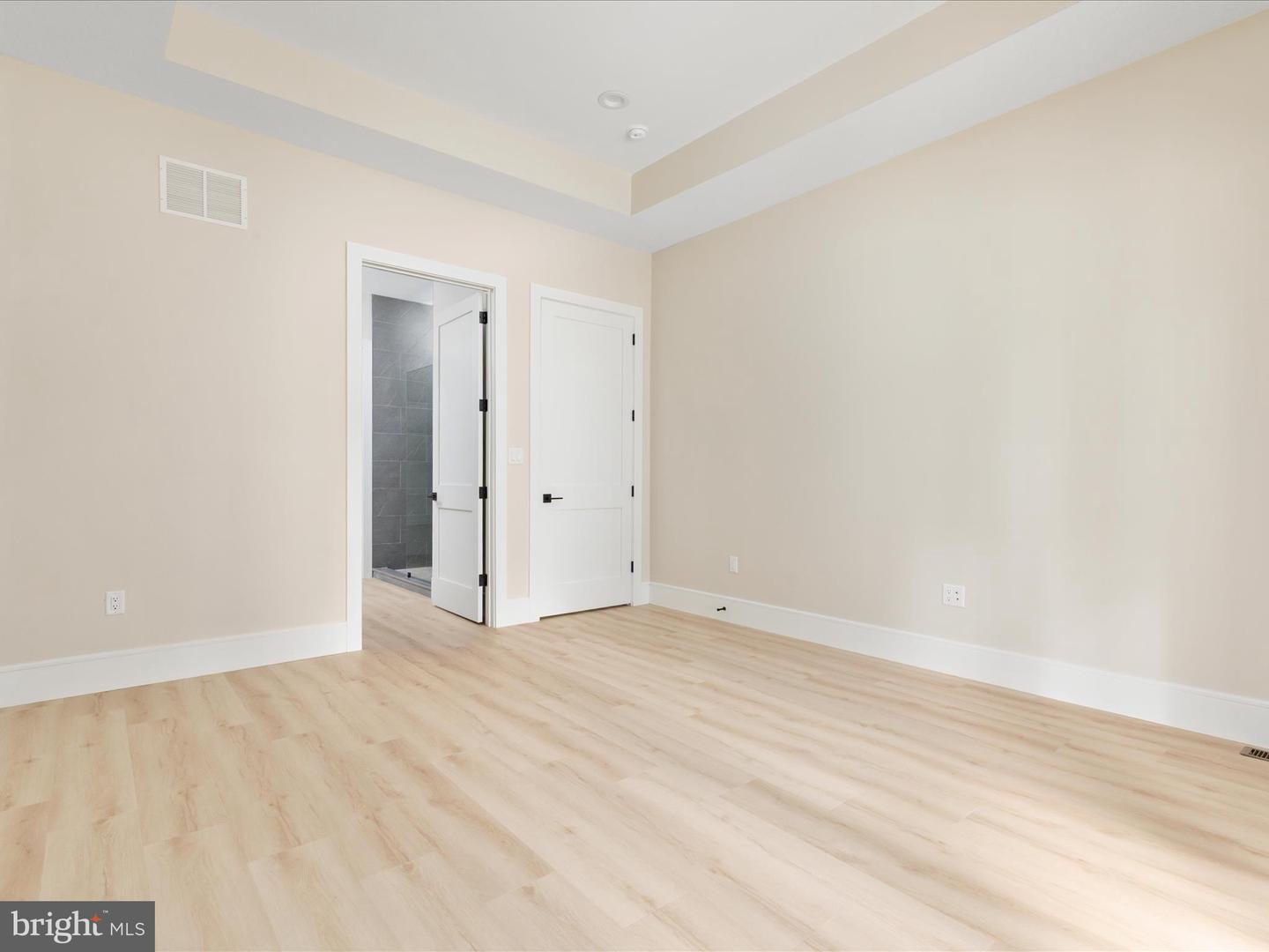 126 CHICKADEE CT, WOODSTOCK, Virginia 22664, 2 Bedrooms Bedrooms, ,2 BathroomsBathrooms,Residential,For sale,126 CHICKADEE CT,VASH2012578 MLS # VASH2012578