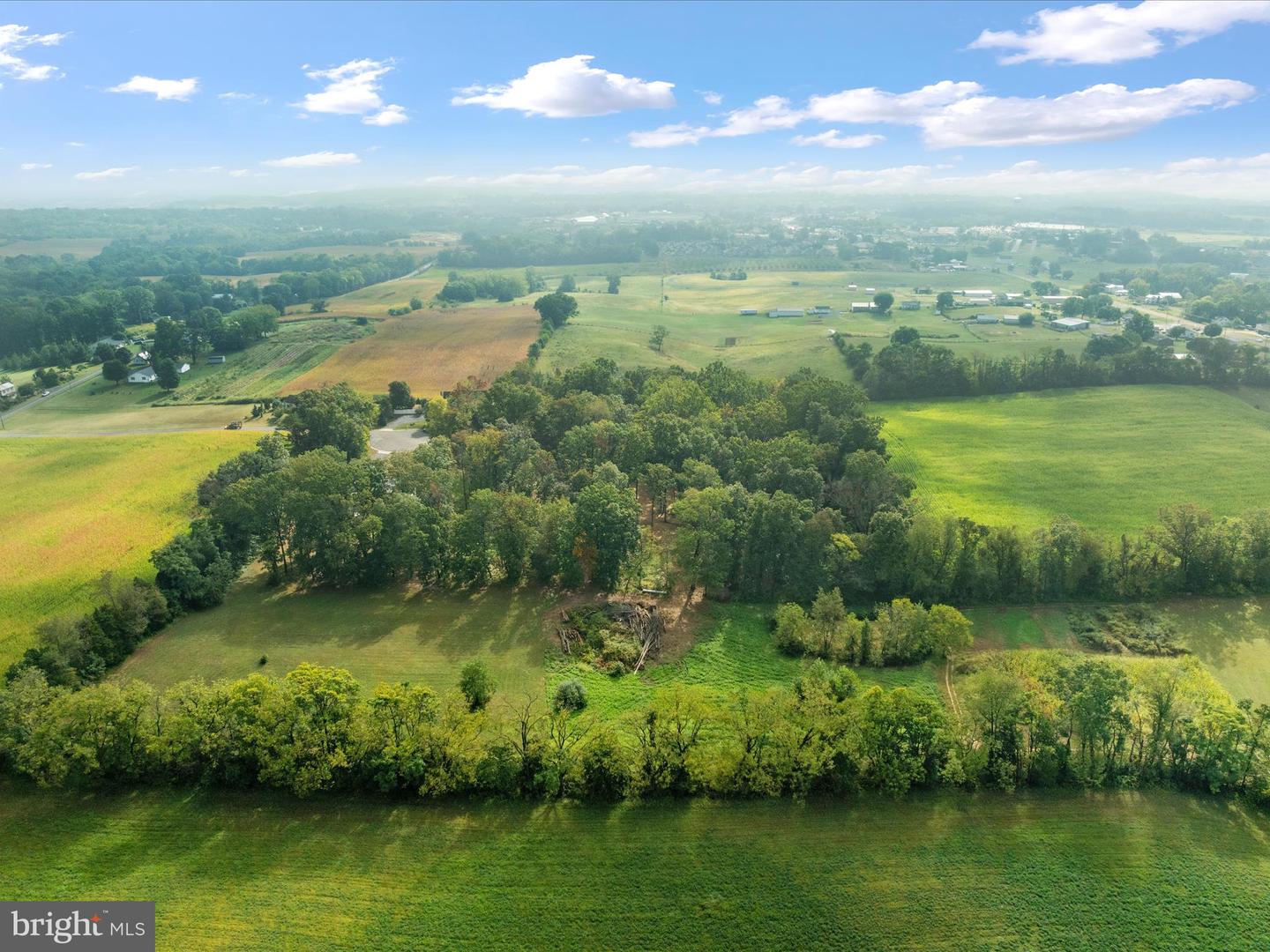 126 CHICKADEE CT, WOODSTOCK, Virginia 22664, 2 Bedrooms Bedrooms, ,2 BathroomsBathrooms,Residential,For sale,126 CHICKADEE CT,VASH2012578 MLS # VASH2012578