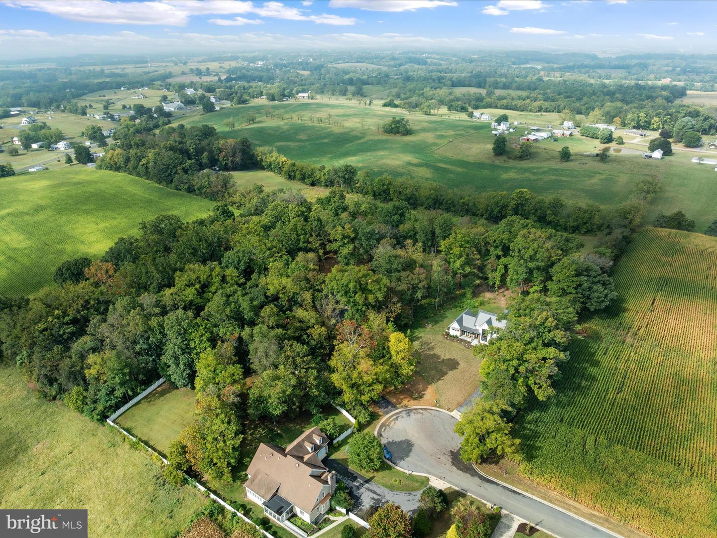 126 CHICKADEE CT, WOODSTOCK, Virginia 22664, 2 Bedrooms Bedrooms, ,2 BathroomsBathrooms,Residential,For sale,126 CHICKADEE CT,VASH2012578 MLS # VASH2012578