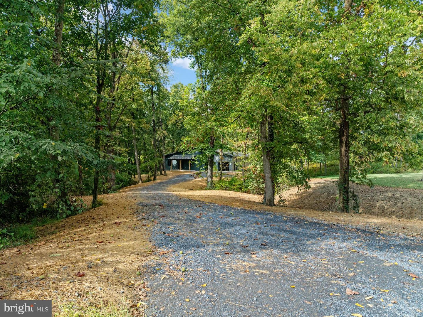 126 CHICKADEE CT, WOODSTOCK, Virginia 22664, 2 Bedrooms Bedrooms, ,2 BathroomsBathrooms,Residential,For sale,126 CHICKADEE CT,VASH2012578 MLS # VASH2012578