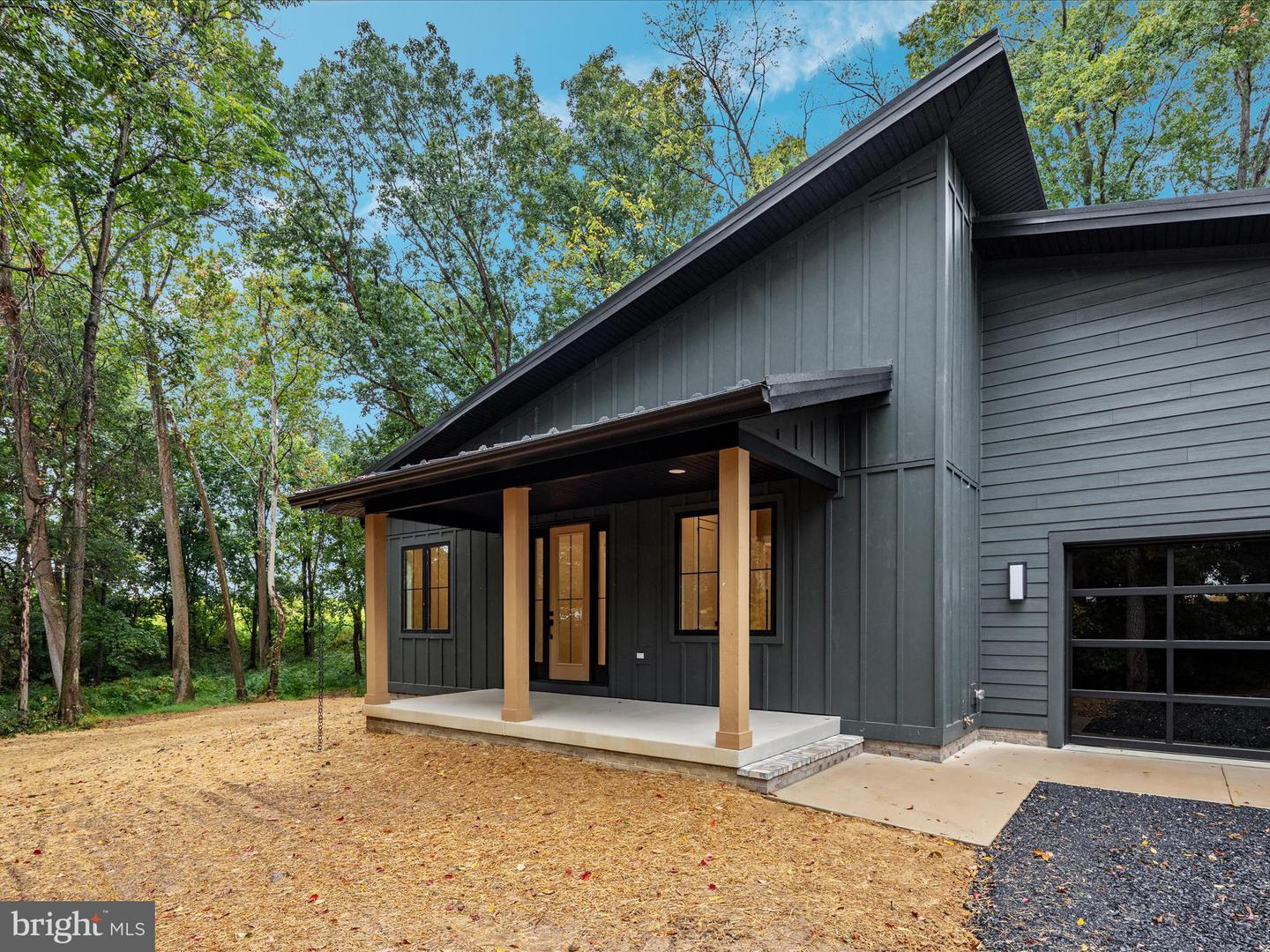 126 CHICKADEE CT, WOODSTOCK, Virginia 22664, 2 Bedrooms Bedrooms, ,2 BathroomsBathrooms,Residential,For sale,126 CHICKADEE CT,VASH2012578 MLS # VASH2012578