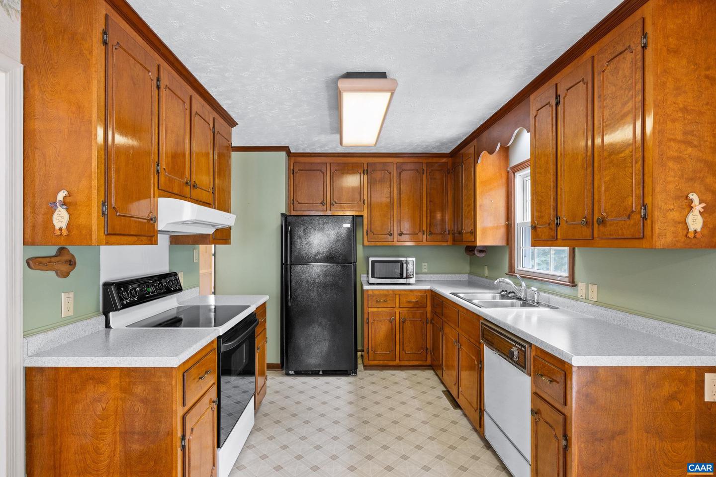 408 CARLTON RD, CHARLOTTESVILLE, Virginia 22902, 3 Bedrooms Bedrooms, ,1 BathroomBathrooms,Residential,For sale,408 CARLTON RD,669173 MLS # 669173