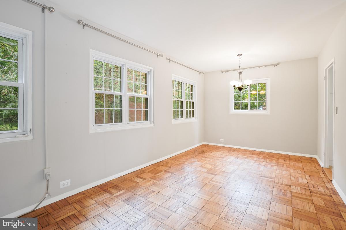 1640 FITZGERALD LN, ALEXANDRIA, Virginia 22302, 1 Bedroom Bedrooms, ,1 BathroomBathrooms,Residential,For sale,1640 FITZGERALD LN,VAAX2049950 MLS # VAAX2049950