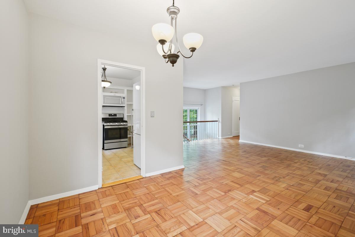 1640 FITZGERALD LN, ALEXANDRIA, Virginia 22302, 1 Bedroom Bedrooms, ,1 BathroomBathrooms,Residential,For sale,1640 FITZGERALD LN,VAAX2049950 MLS # VAAX2049950