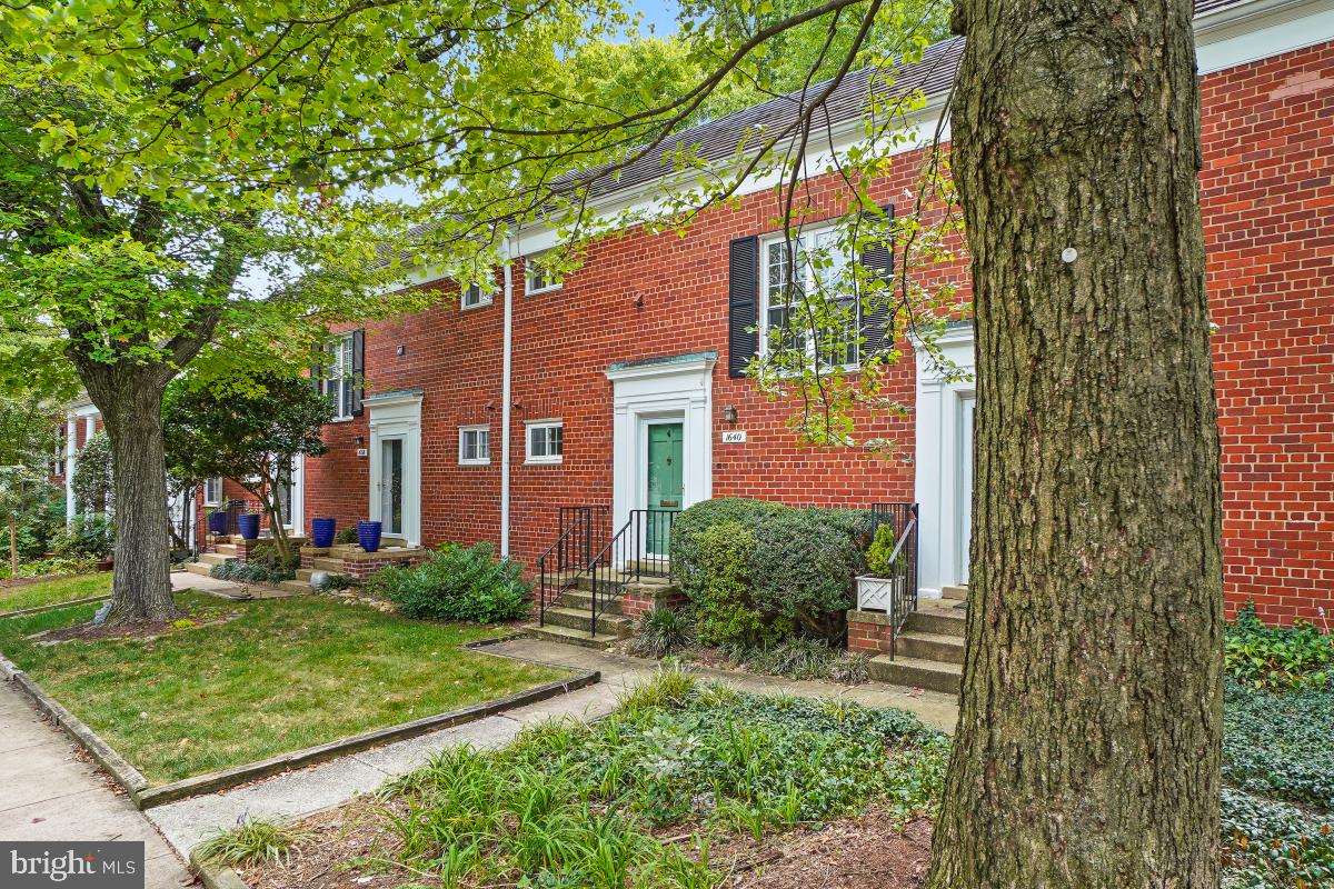 1640 FITZGERALD LN, ALEXANDRIA, Virginia 22302, 1 Bedroom Bedrooms, ,1 BathroomBathrooms,Residential,For sale,1640 FITZGERALD LN,VAAX2049950 MLS # VAAX2049950