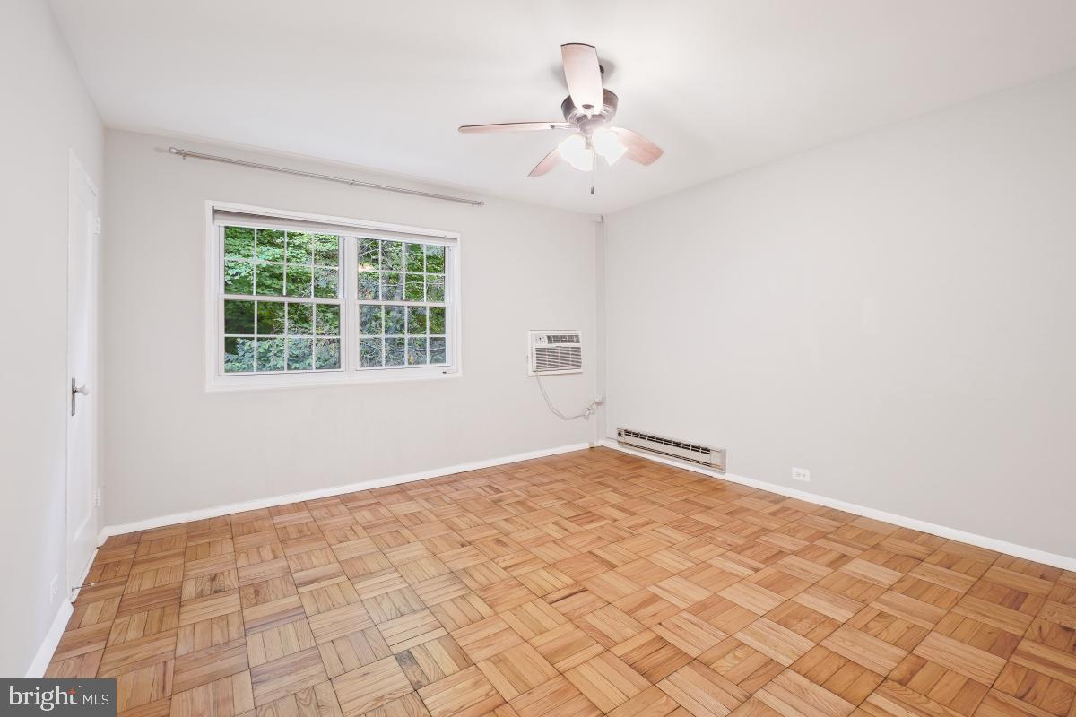 1640 FITZGERALD LN, ALEXANDRIA, Virginia 22302, 1 Bedroom Bedrooms, ,1 BathroomBathrooms,Residential,For sale,1640 FITZGERALD LN,VAAX2049950 MLS # VAAX2049950