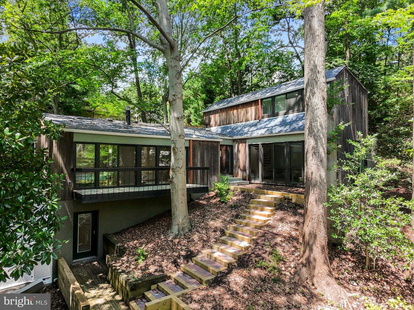 2855 DAVENPORT ST NW, WASHINGTON, District Of Columbia 20008, 5 Bedrooms Bedrooms, ,3 BathroomsBathrooms,Residential,For sale,2855 DAVENPORT ST NW,DCDC2223294 MLS # DCDC2223294