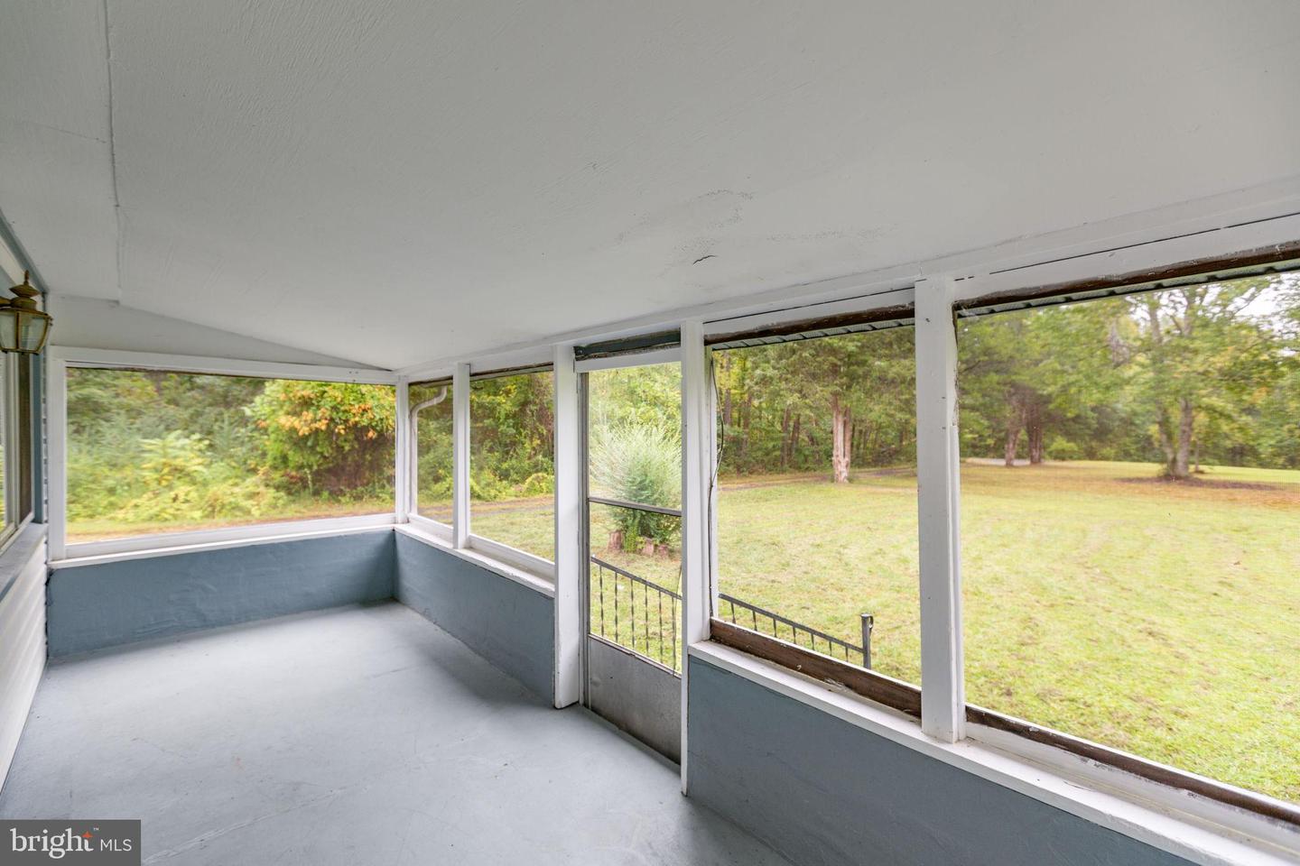 8112 FLIPPO DR, FREDERICKSBURG, Virginia 22408, 3 Bedrooms Bedrooms, 5 Rooms Rooms,1 BathroomBathrooms,Residential,For sale,8112 FLIPPO DR,VASP2036366 MLS # VASP2036366