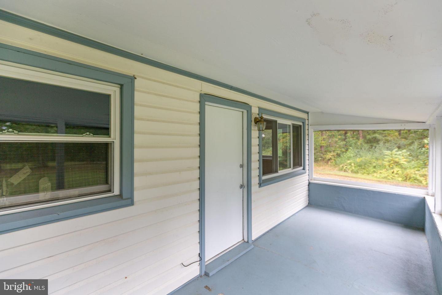8112 FLIPPO DR, FREDERICKSBURG, Virginia 22408, 3 Bedrooms Bedrooms, 5 Rooms Rooms,1 BathroomBathrooms,Residential,For sale,8112 FLIPPO DR,VASP2036366 MLS # VASP2036366