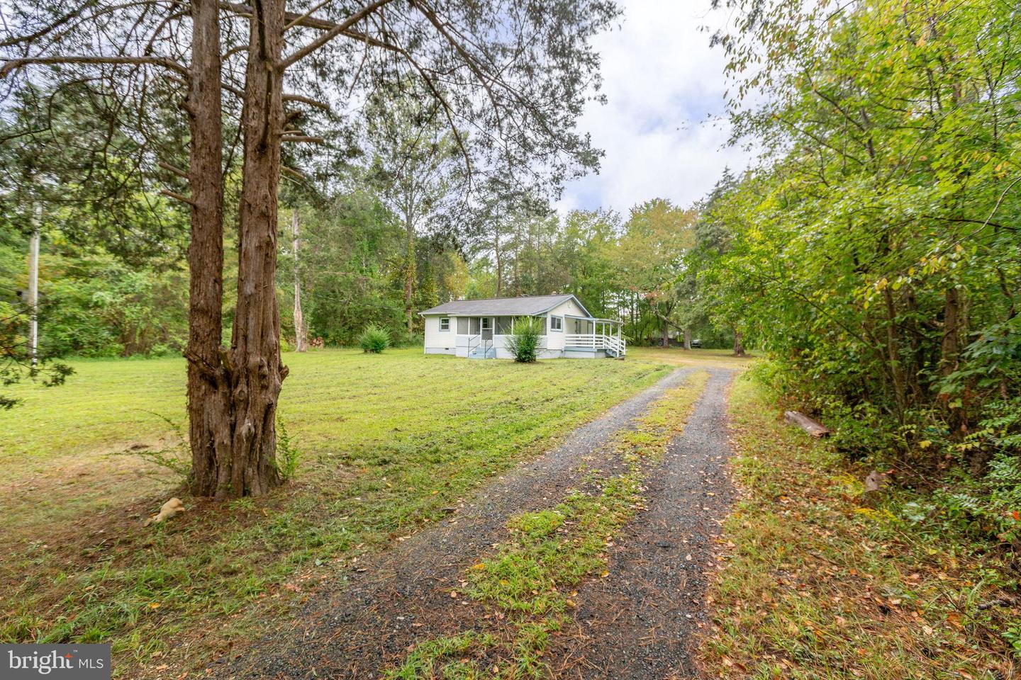 8112 FLIPPO DR, FREDERICKSBURG, Virginia 22408, 3 Bedrooms Bedrooms, 5 Rooms Rooms,1 BathroomBathrooms,Residential,For sale,8112 FLIPPO DR,VASP2036366 MLS # VASP2036366