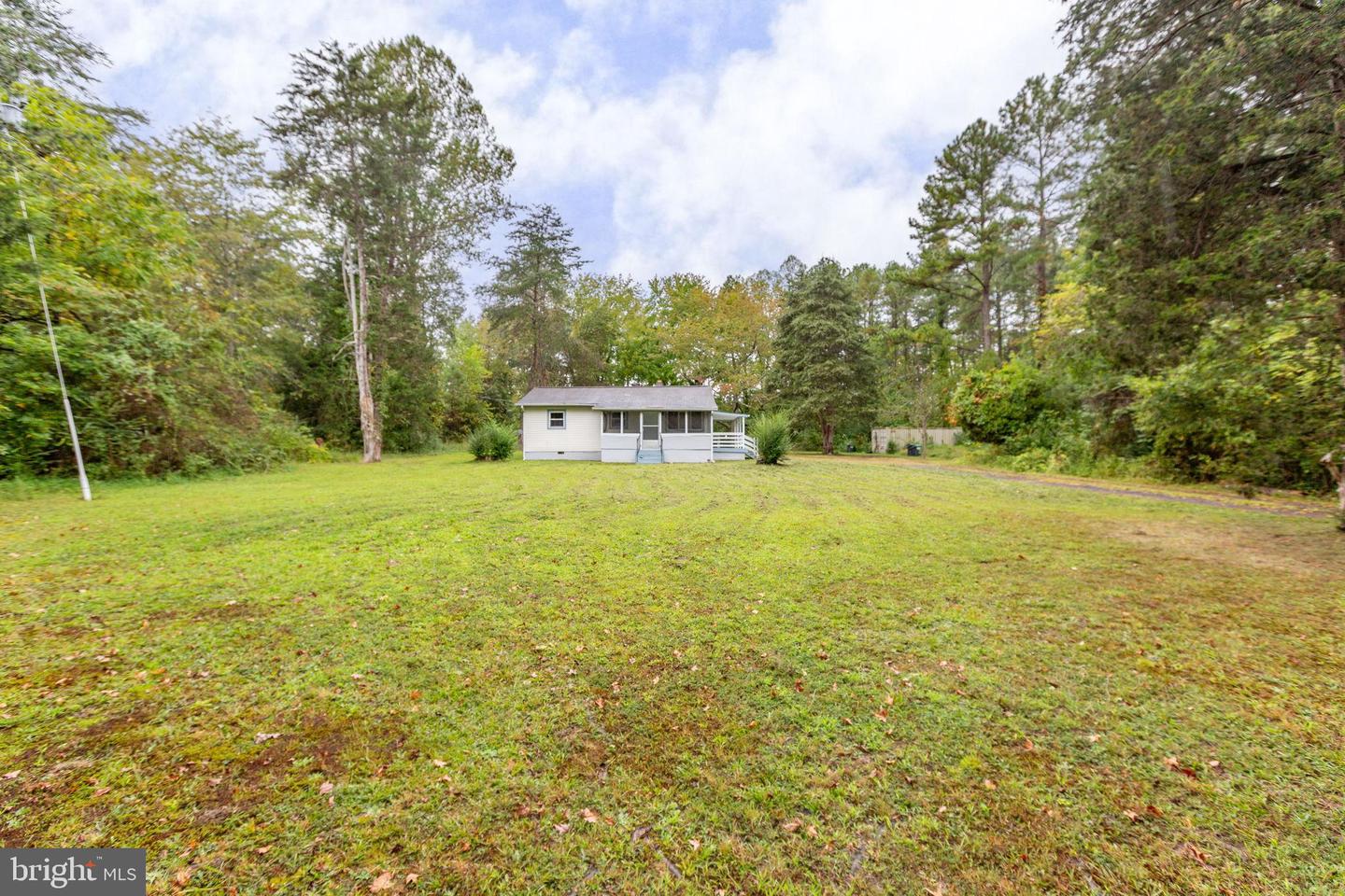 8112 FLIPPO DR, FREDERICKSBURG, Virginia 22408, 3 Bedrooms Bedrooms, 5 Rooms Rooms,1 BathroomBathrooms,Residential,For sale,8112 FLIPPO DR,VASP2036366 MLS # VASP2036366
