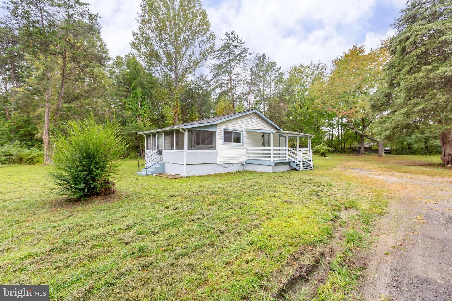 8112 FLIPPO DR, FREDERICKSBURG, Virginia 22408, 3 Bedrooms Bedrooms, 5 Rooms Rooms,1 BathroomBathrooms,Residential,For sale,8112 FLIPPO DR,VASP2036366 MLS # VASP2036366