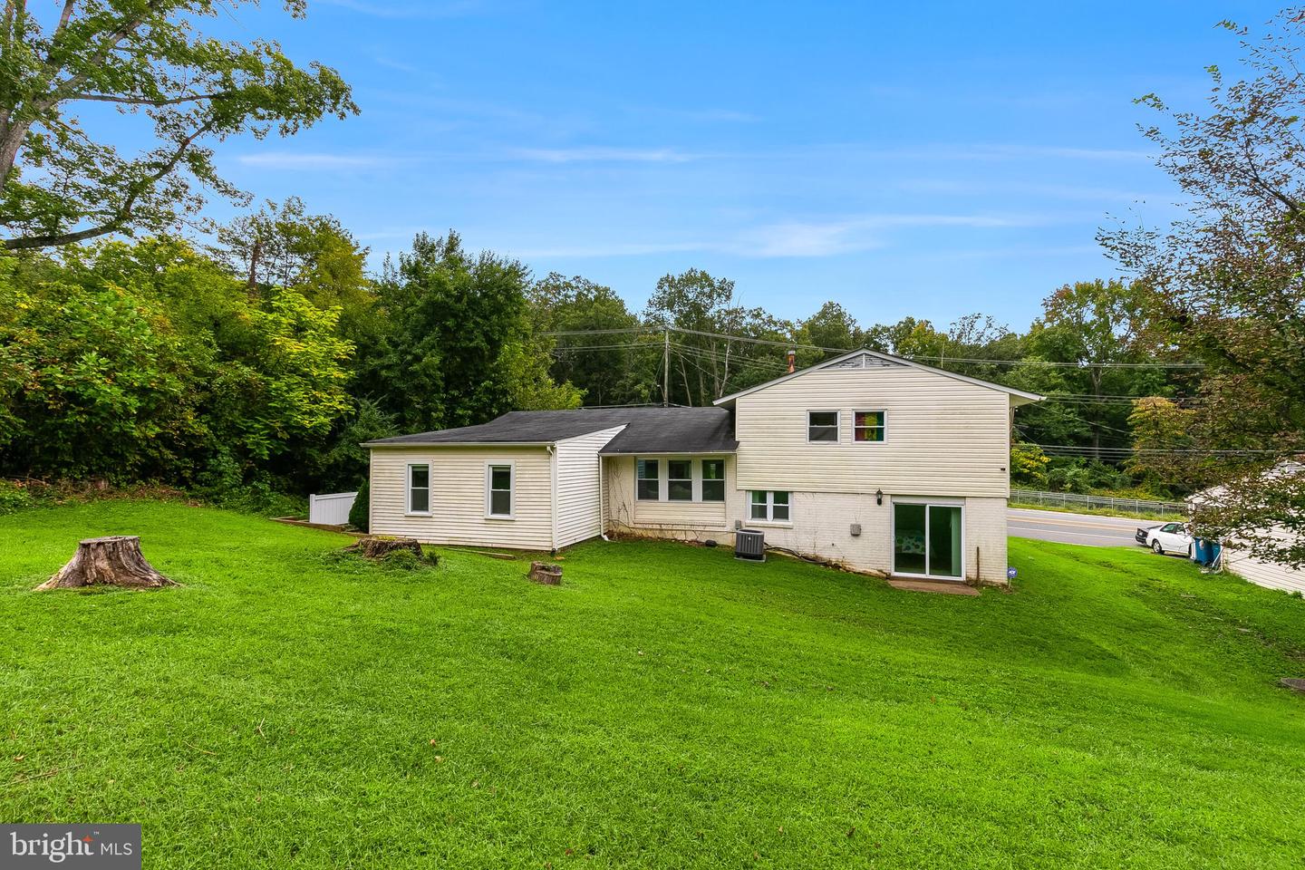 6624 TELEGRAPH RD, ALEXANDRIA, Virginia 22310, 3 Bedrooms Bedrooms, ,3 BathroomsBathrooms,Residential,For sale,6624 TELEGRAPH RD,VAFX2268322 MLS # VAFX2268322