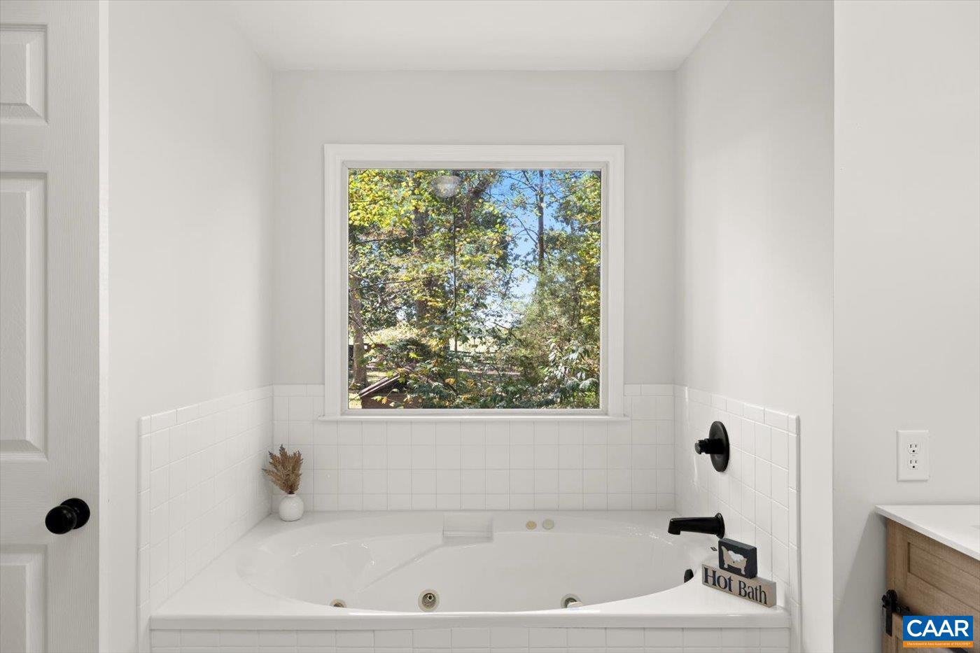 15379 LOUISA RD, LOUISA, Virginia 23093, 3 Bedrooms Bedrooms, ,2 BathroomsBathrooms,Residential,For sale,15379 LOUISA RD,669190 MLS # 669190
