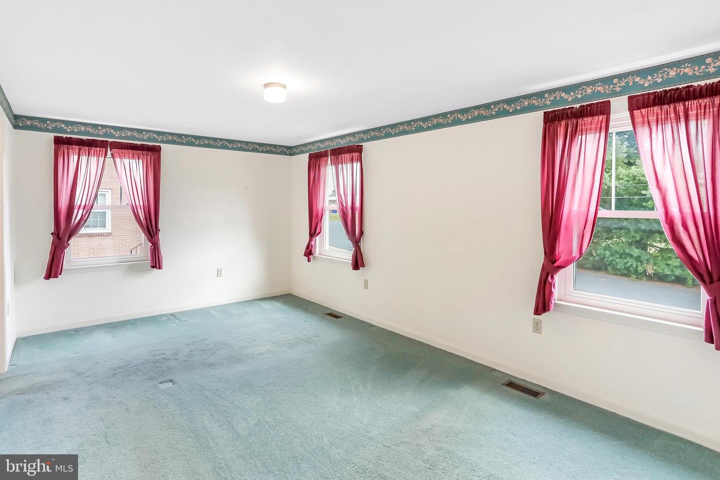 308 DOWNING ST, FRONT ROYAL, Virginia 22630, 3 Bedrooms Bedrooms, ,2 BathroomsBathrooms,Residential,For sale,308 DOWNING ST,VAWR2012346 MLS # VAWR2012346