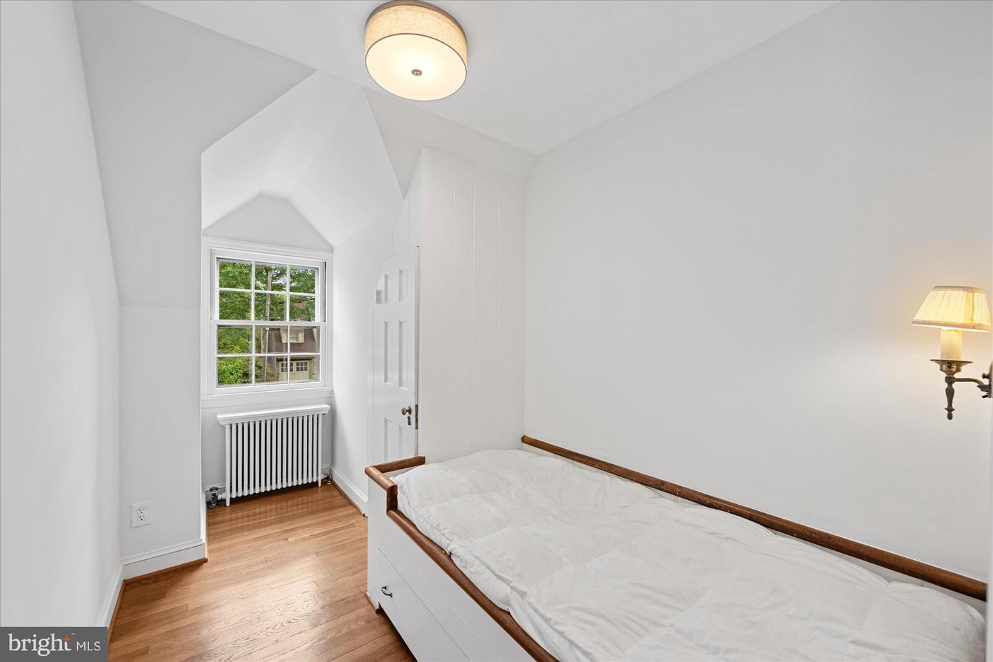 300 N JACKSON ST, ARLINGTON, Virginia 22201, 4 Bedrooms Bedrooms, ,3 BathroomsBathrooms,Residential,For sale,300 N JACKSON ST,VAAR2064006 MLS # VAAR2064006