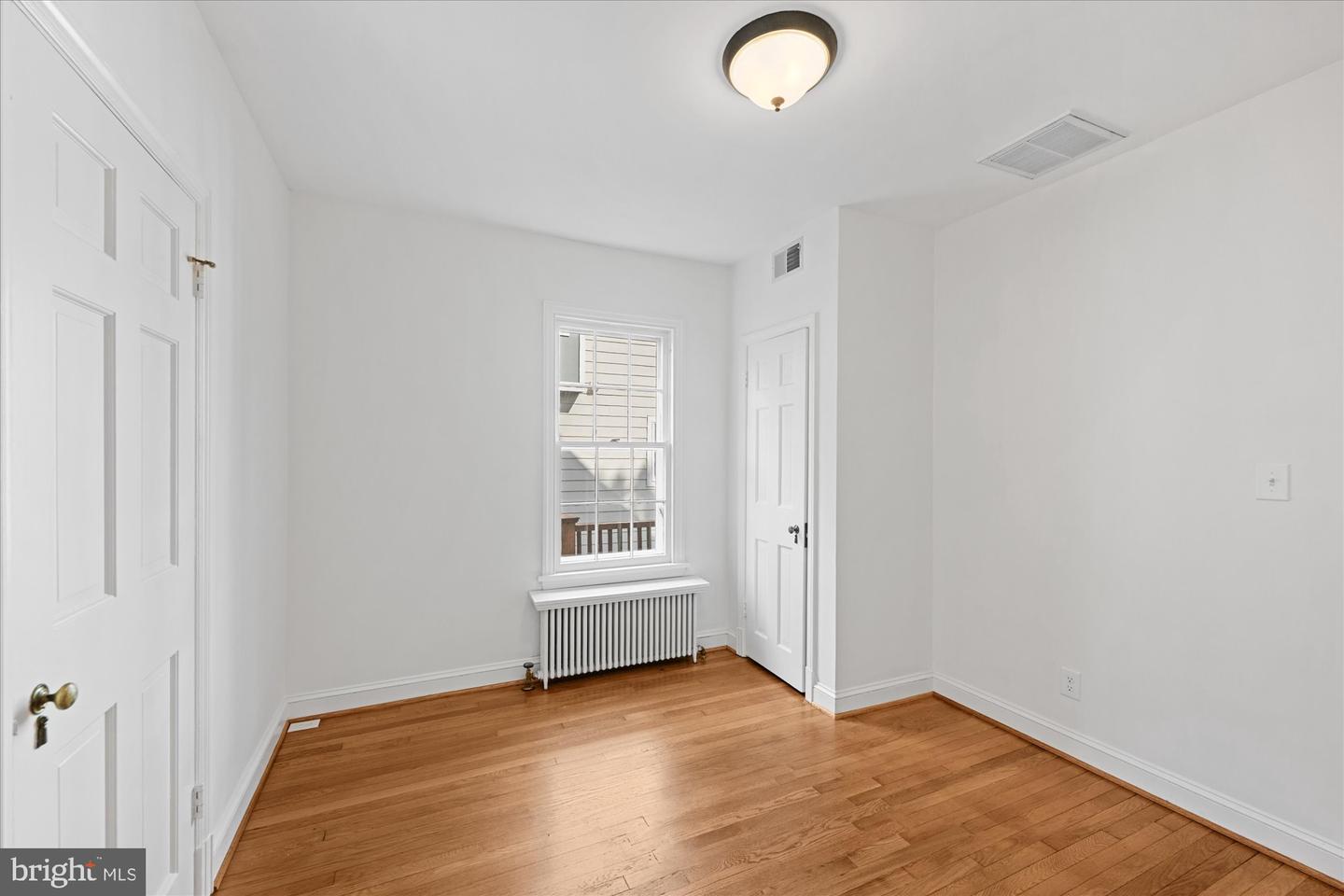 300 N JACKSON ST, ARLINGTON, Virginia 22201, 4 Bedrooms Bedrooms, ,3 BathroomsBathrooms,Residential,For sale,300 N JACKSON ST,VAAR2064006 MLS # VAAR2064006