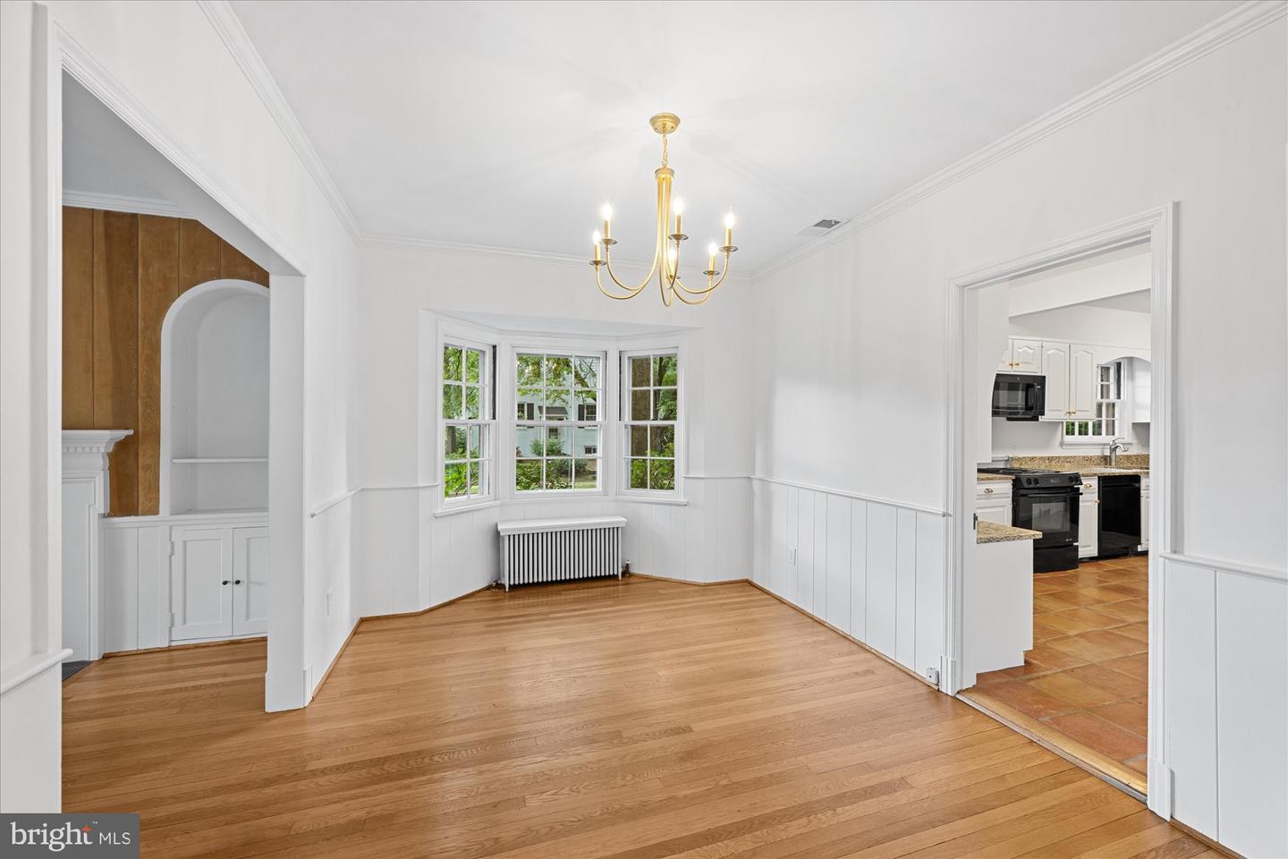 300 N JACKSON ST, ARLINGTON, Virginia 22201, 4 Bedrooms Bedrooms, ,3 BathroomsBathrooms,Residential,For sale,300 N JACKSON ST,VAAR2064006 MLS # VAAR2064006